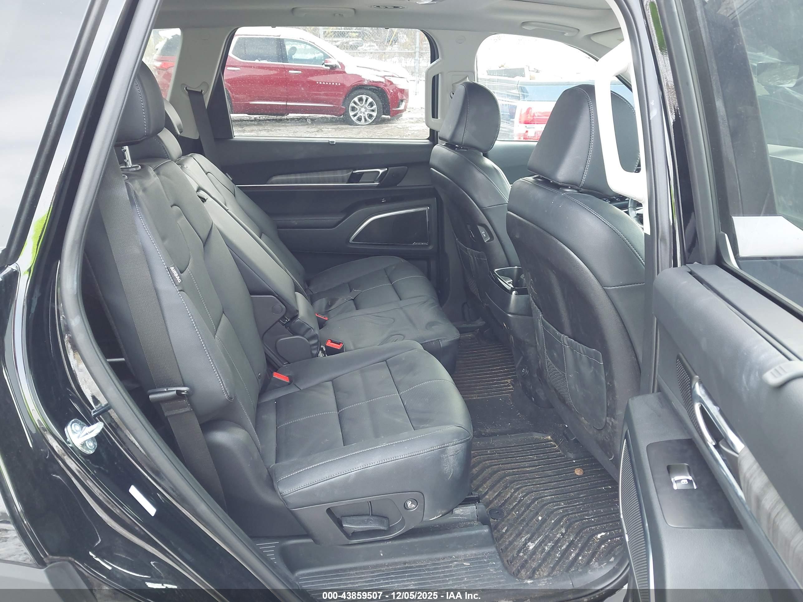 KIA TELLURIDE image 8