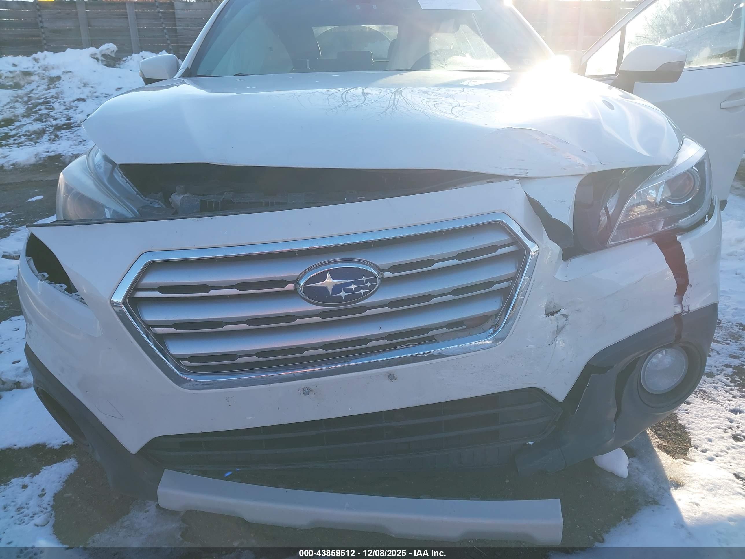 SUBARU OUTBACK image 10