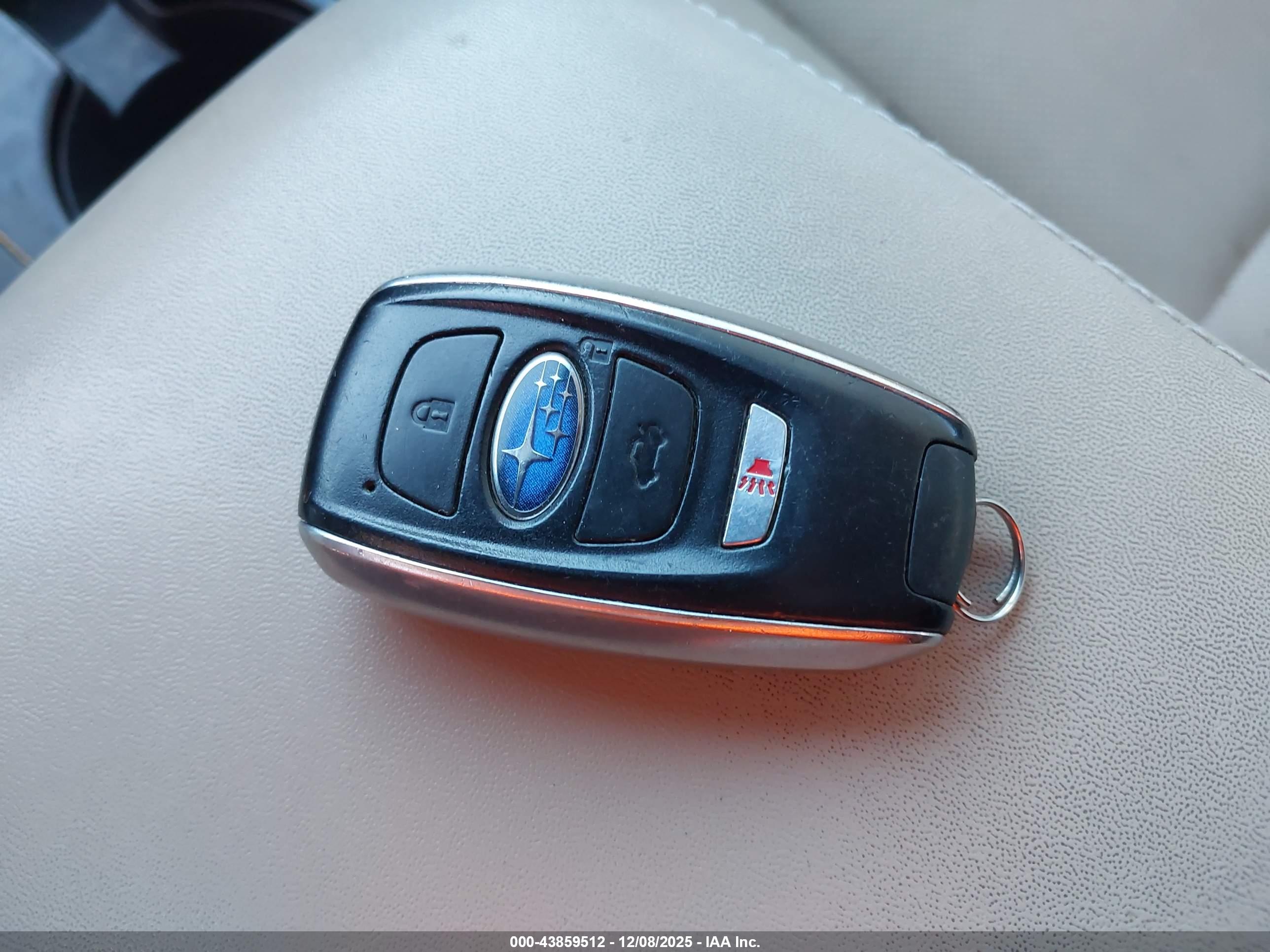 SUBARU OUTBACK image 11