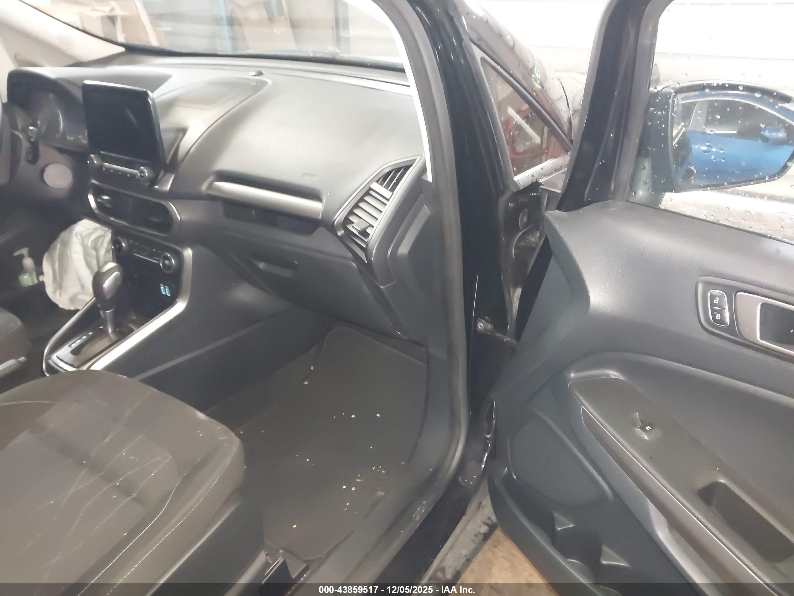 FORD ECOSPORT image 5