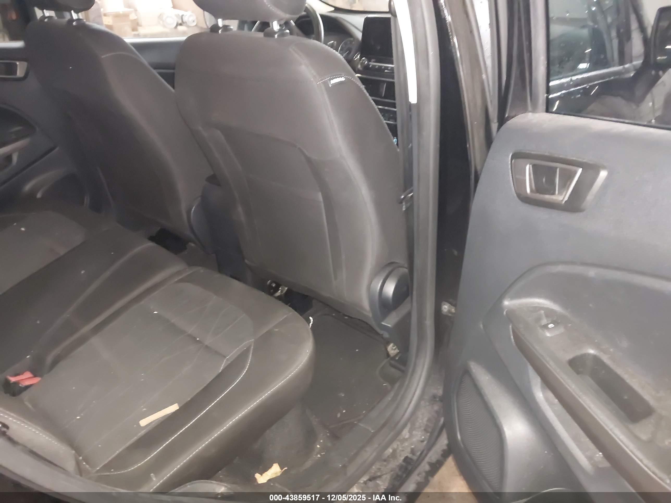 FORD ECOSPORT image 8