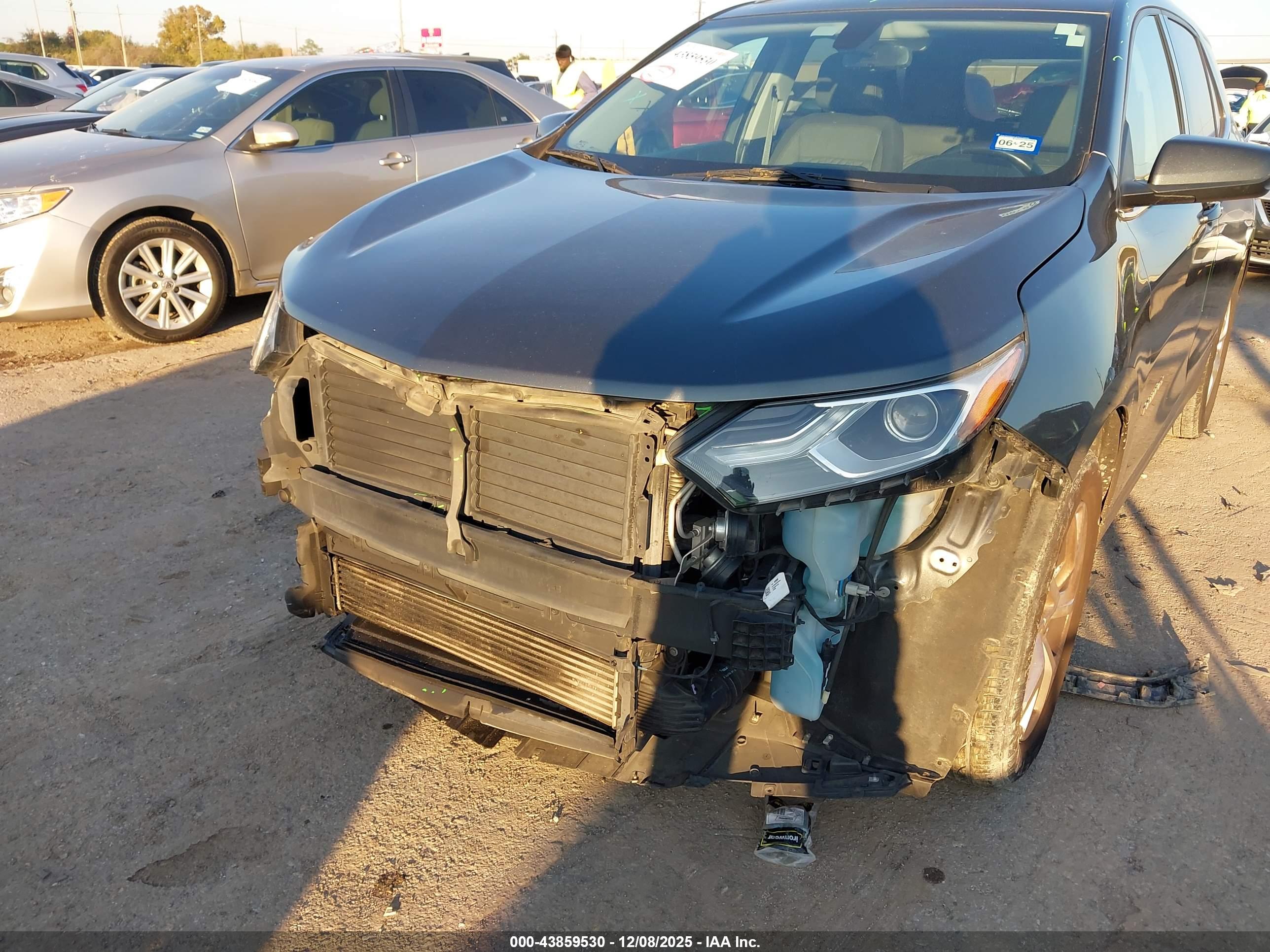 CHEVROLET EQUINOX image 6