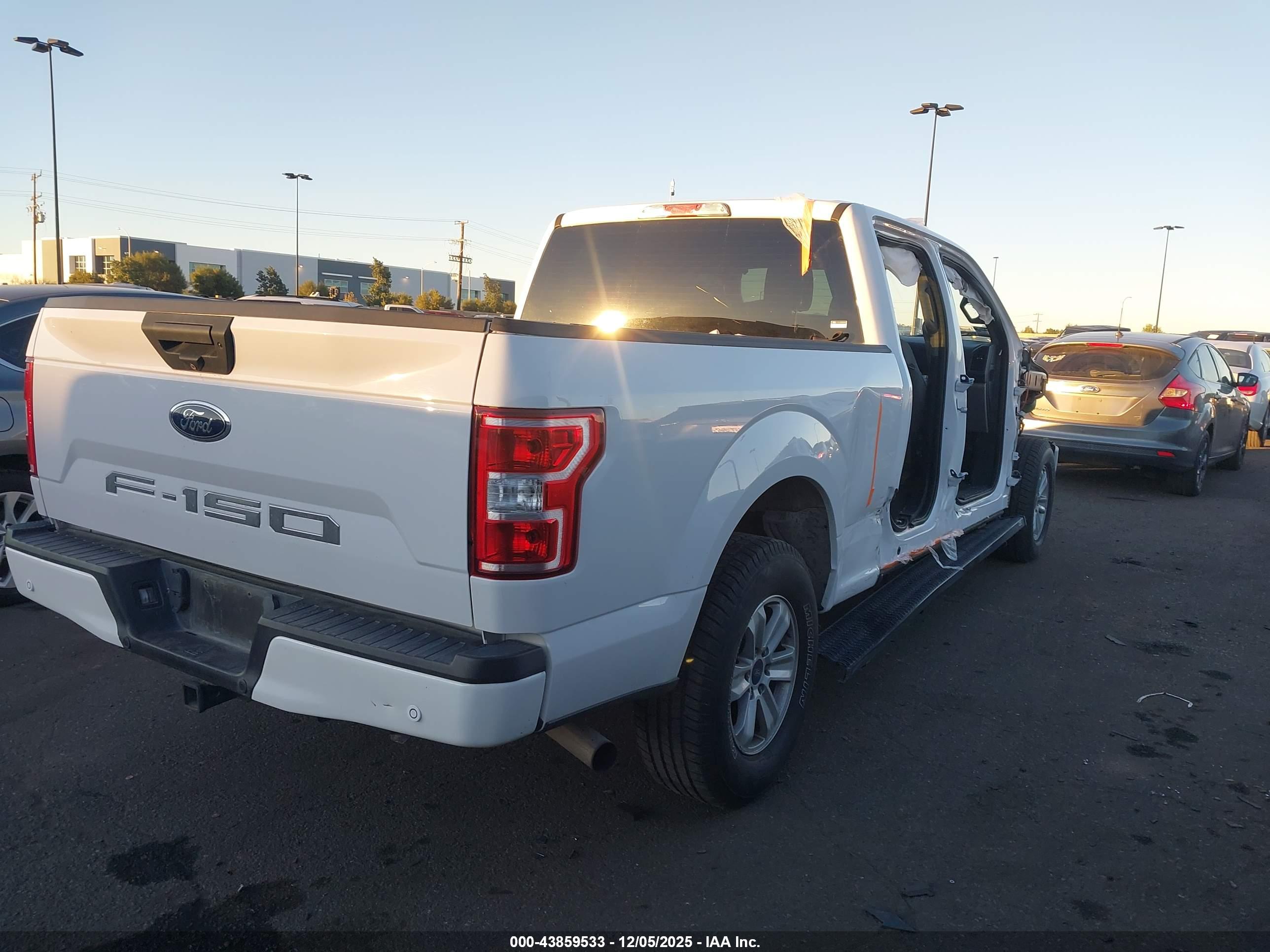 FORD F-150 image 4