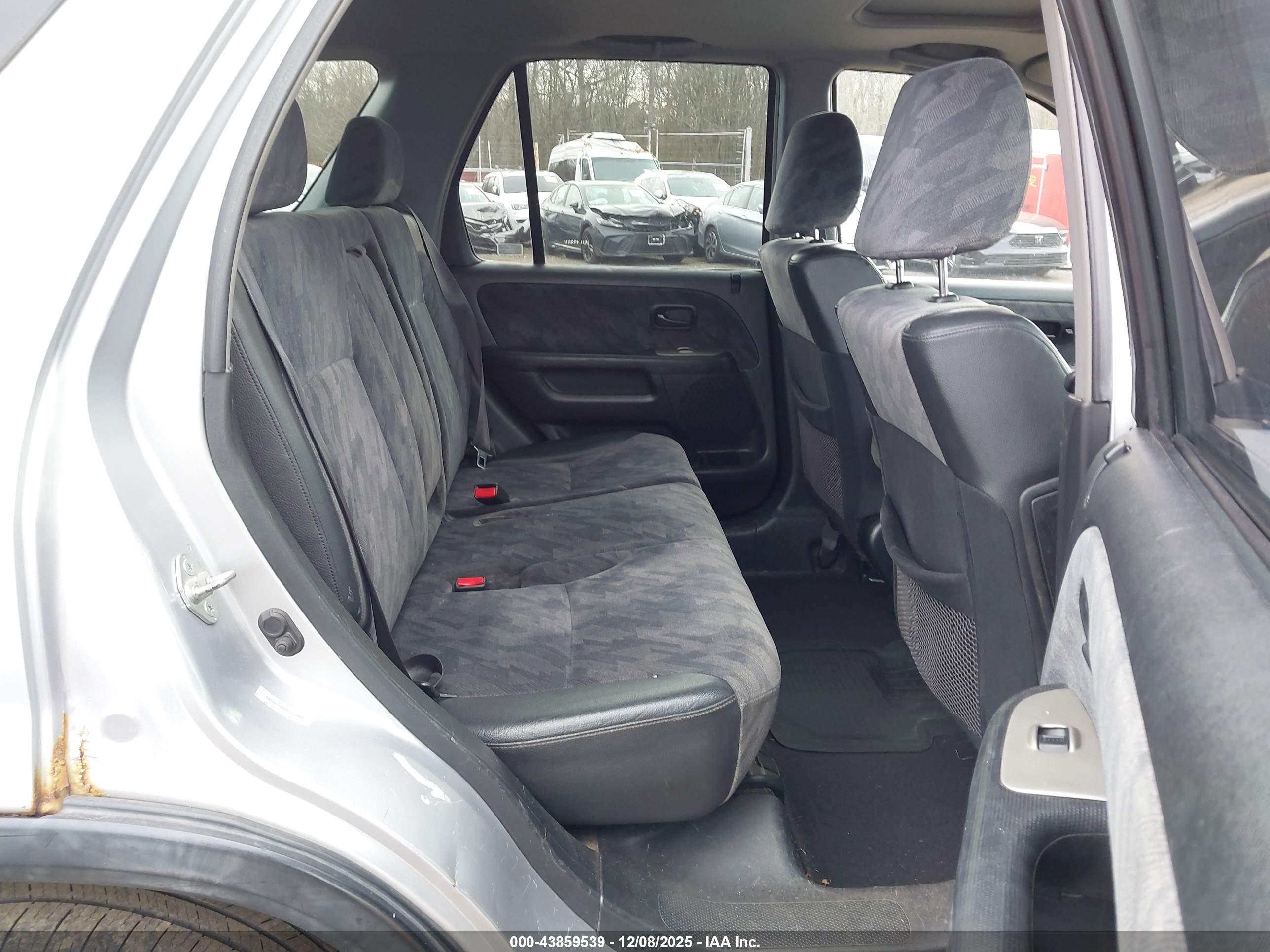 HONDA CR-V image 8