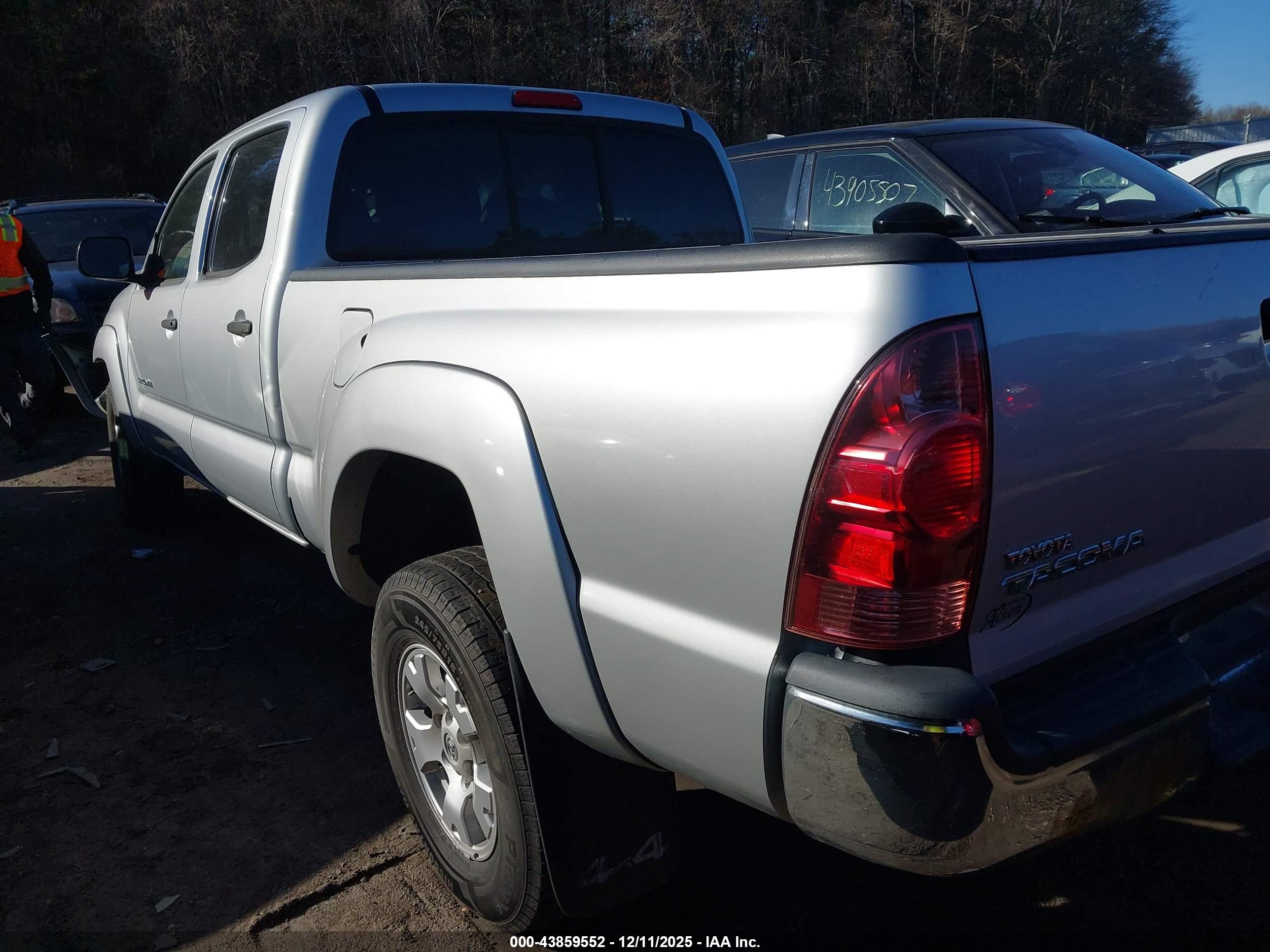 TOYOTA TACOMA image 4