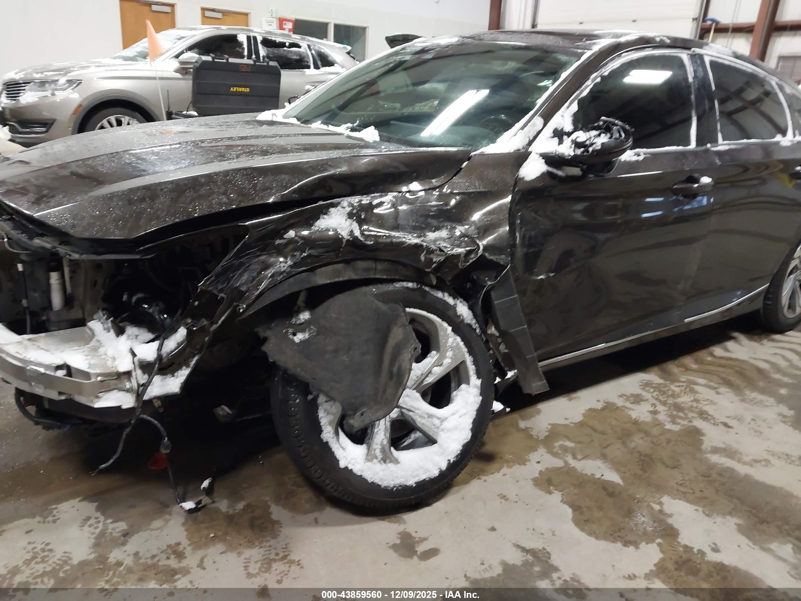 HONDA ACCORD image 6