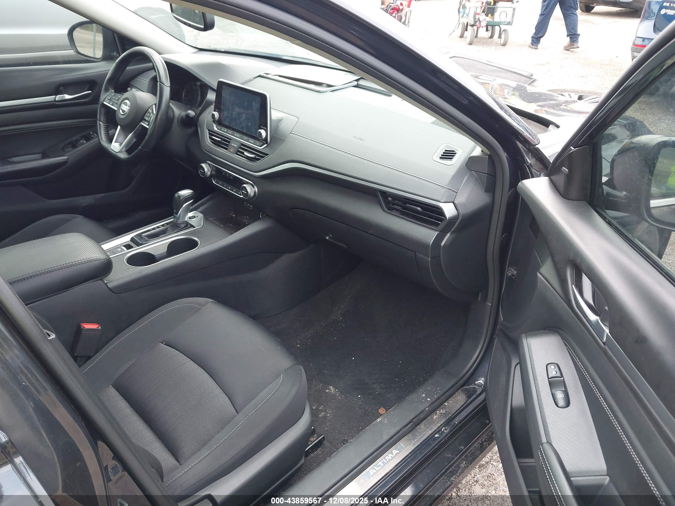 NISSAN ALTIMA image 5