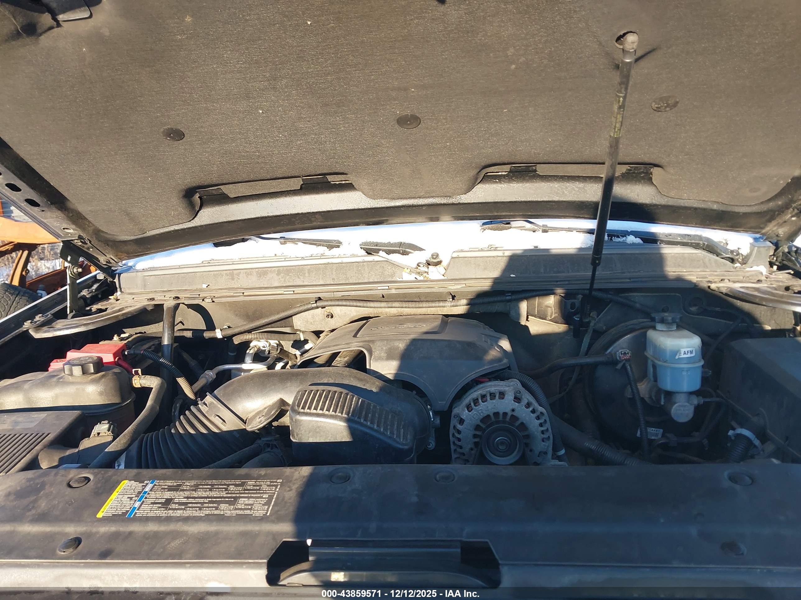 GMC YUKON image 10
