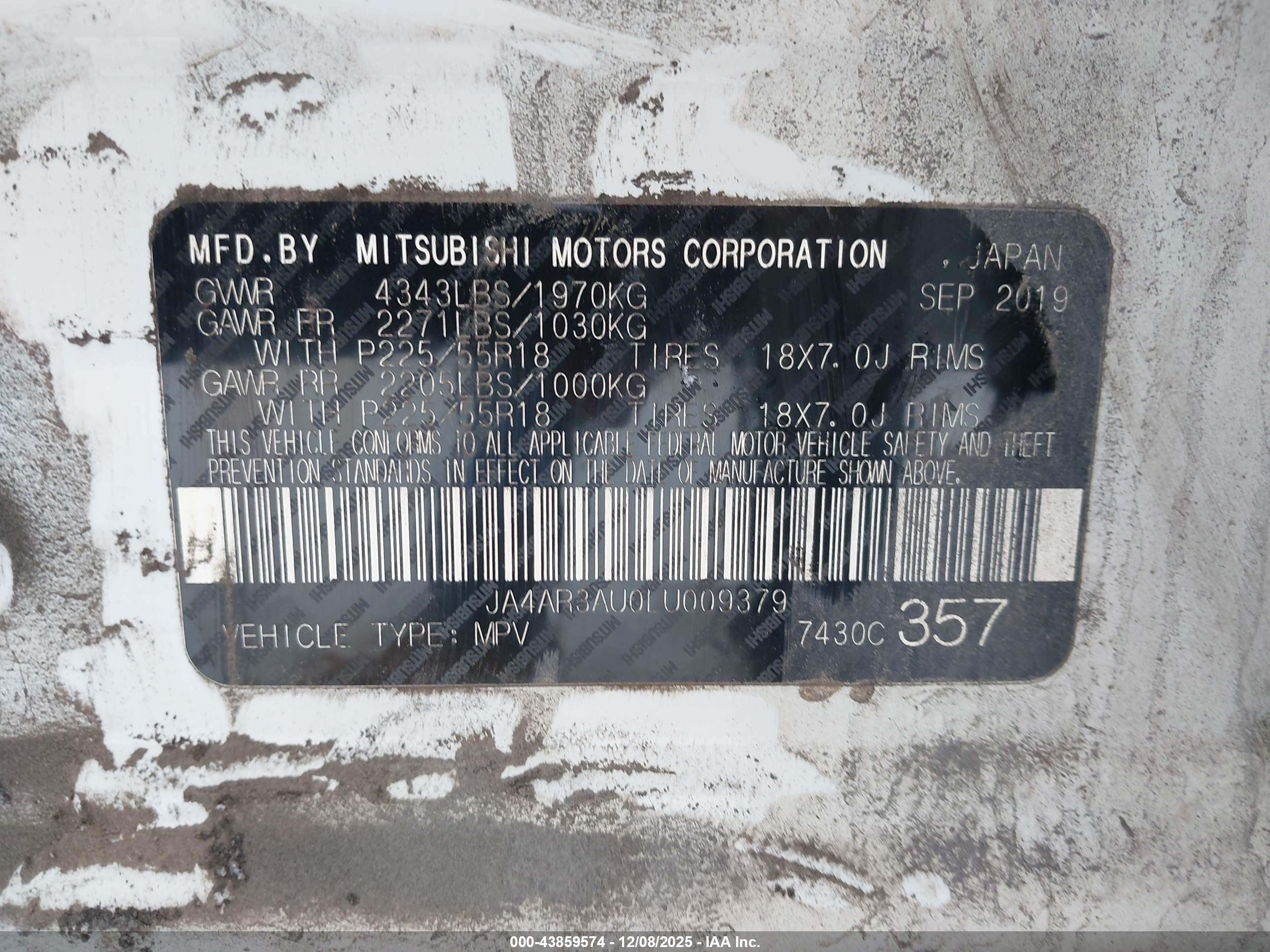 MITSUBISHI OUTLANDER image 9