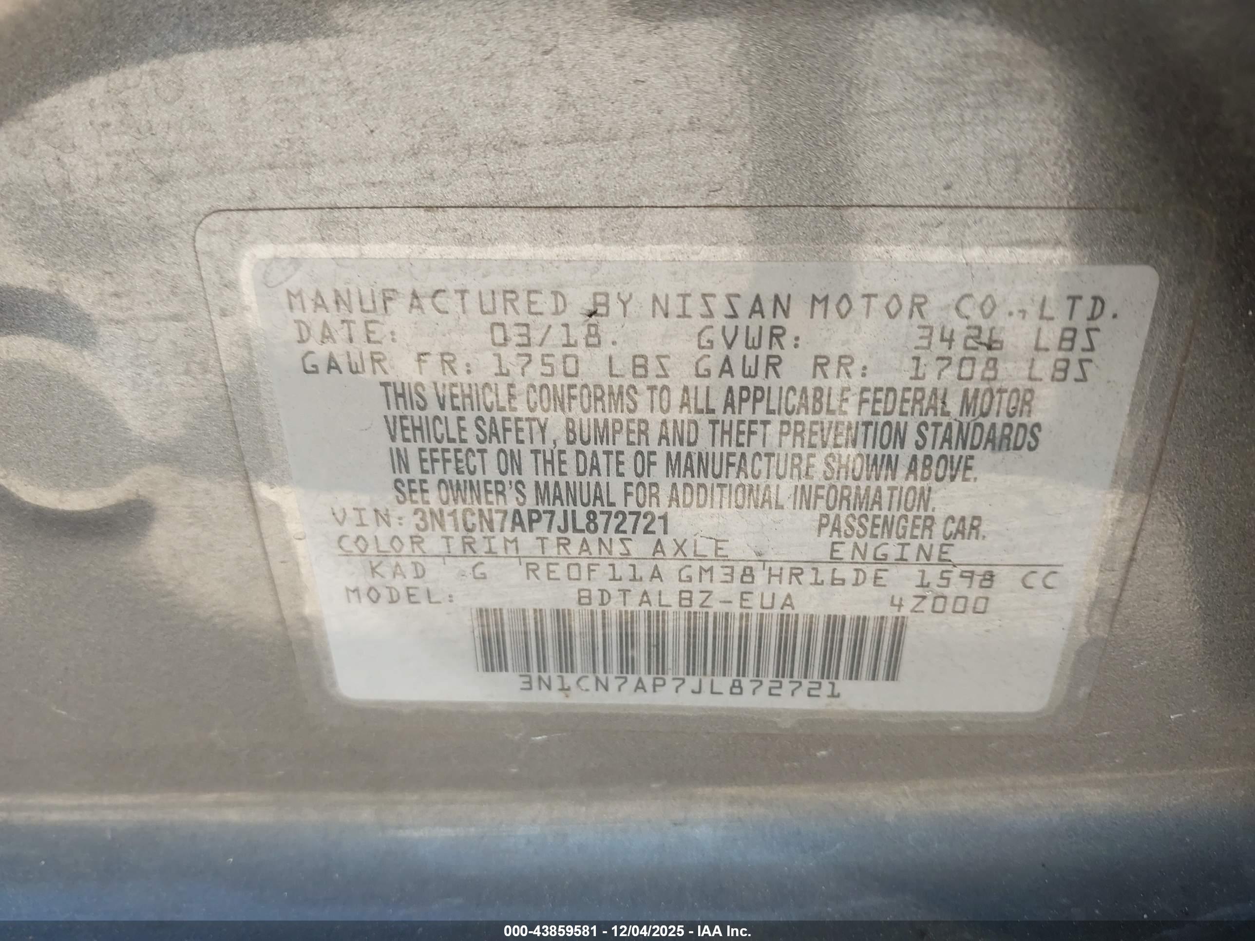NISSAN VERSA image 9