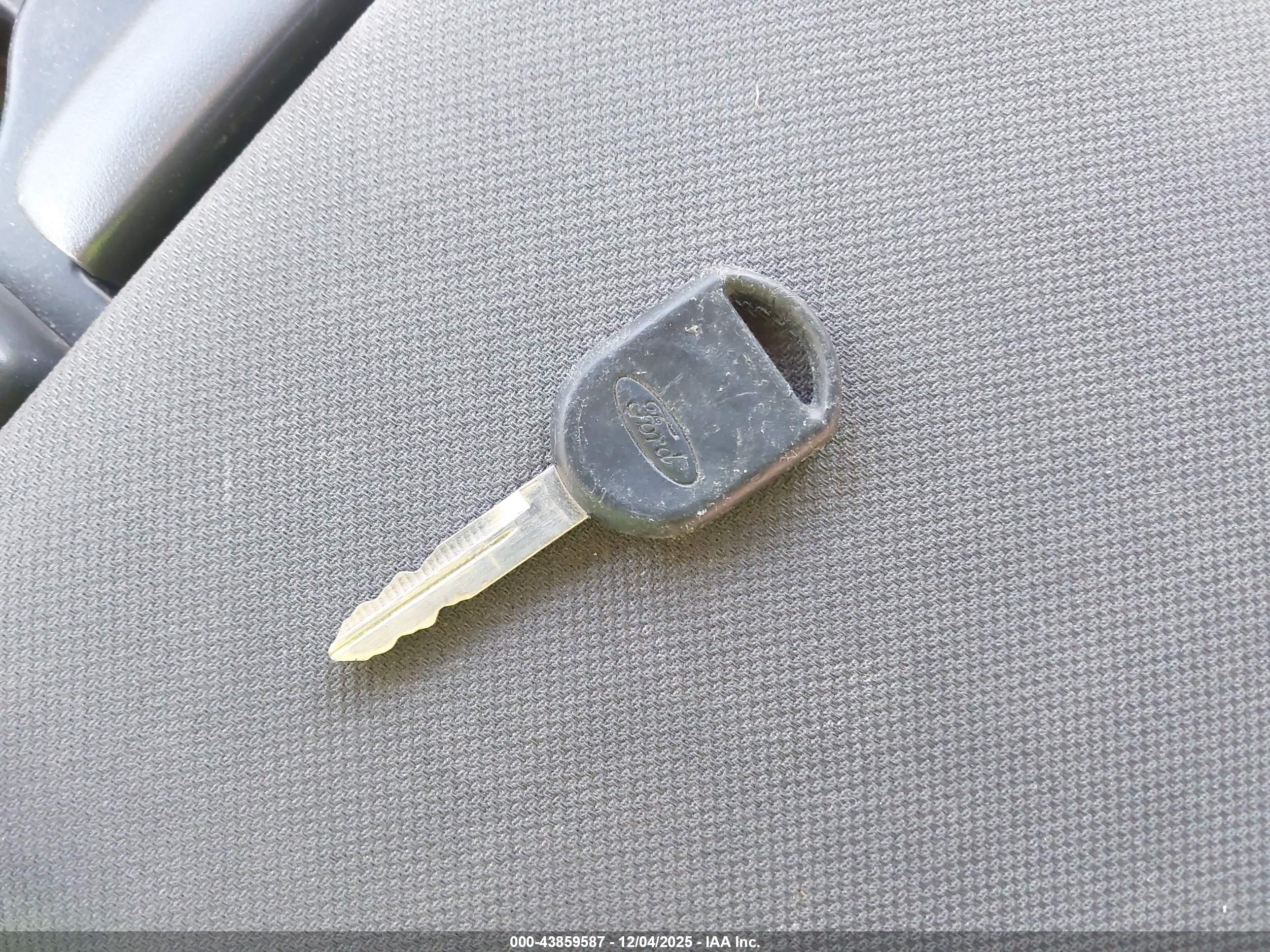 FORD F-150 image 11