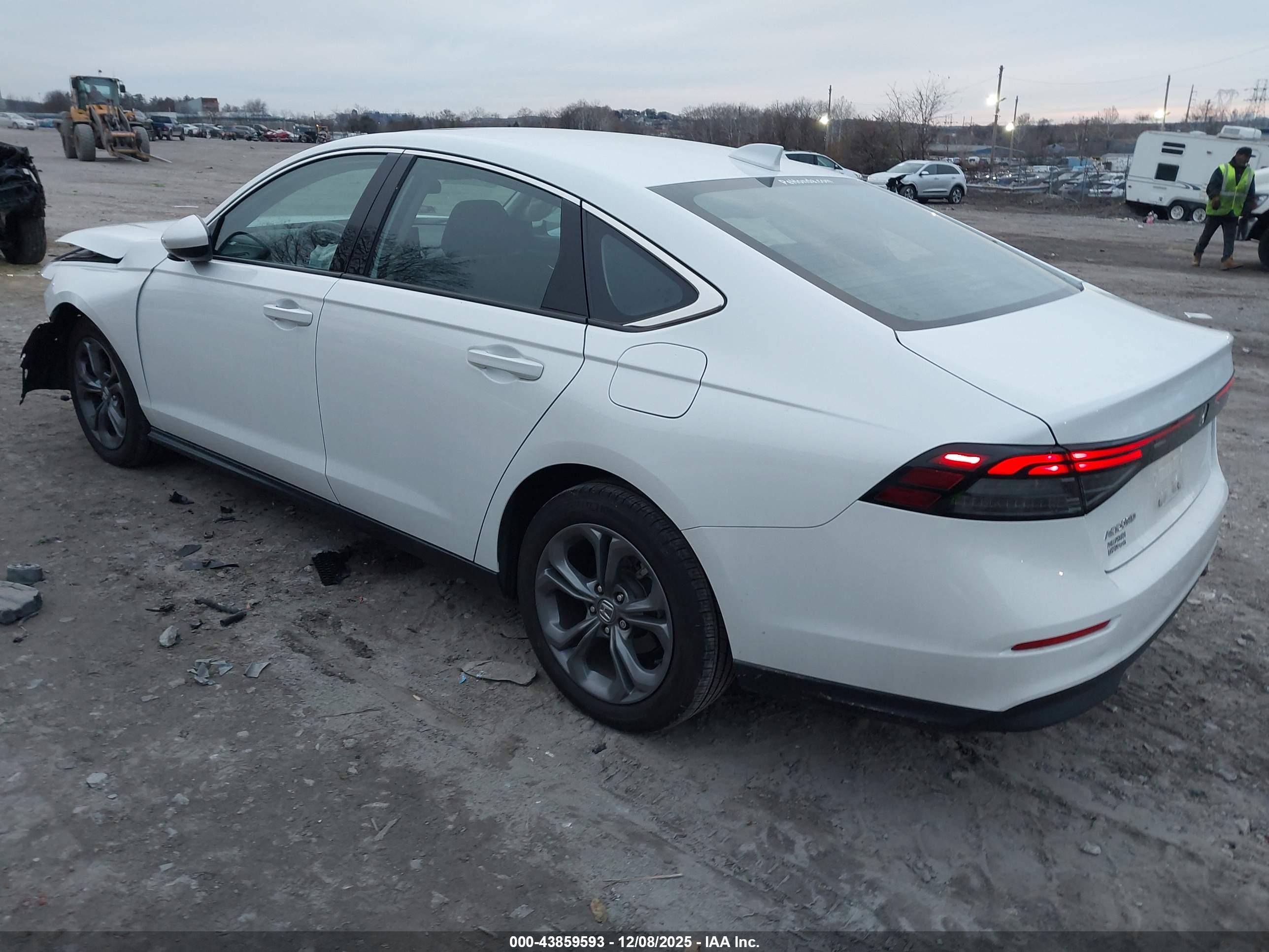 HONDA ACCORD image 3