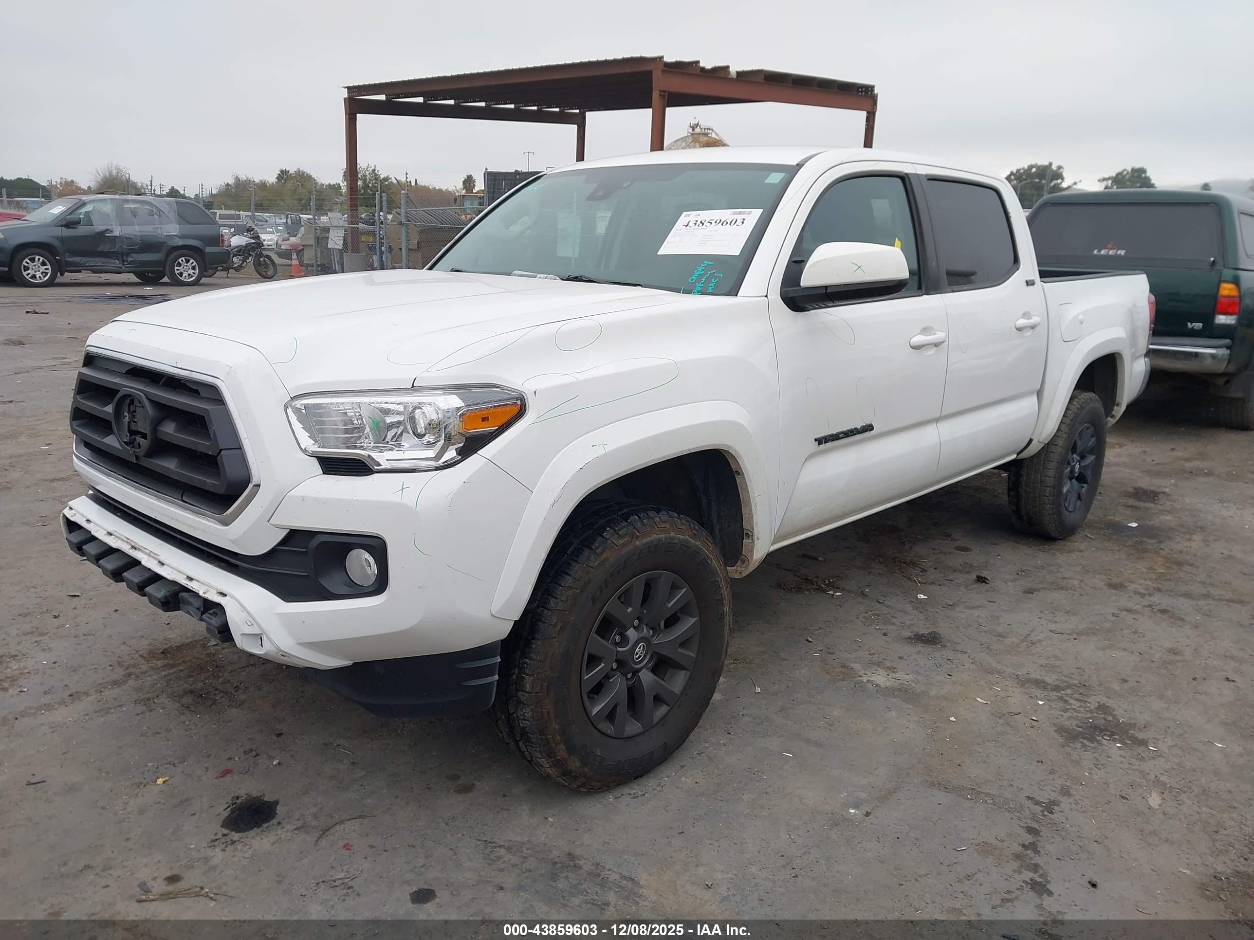TOYOTA TACOMA image 2