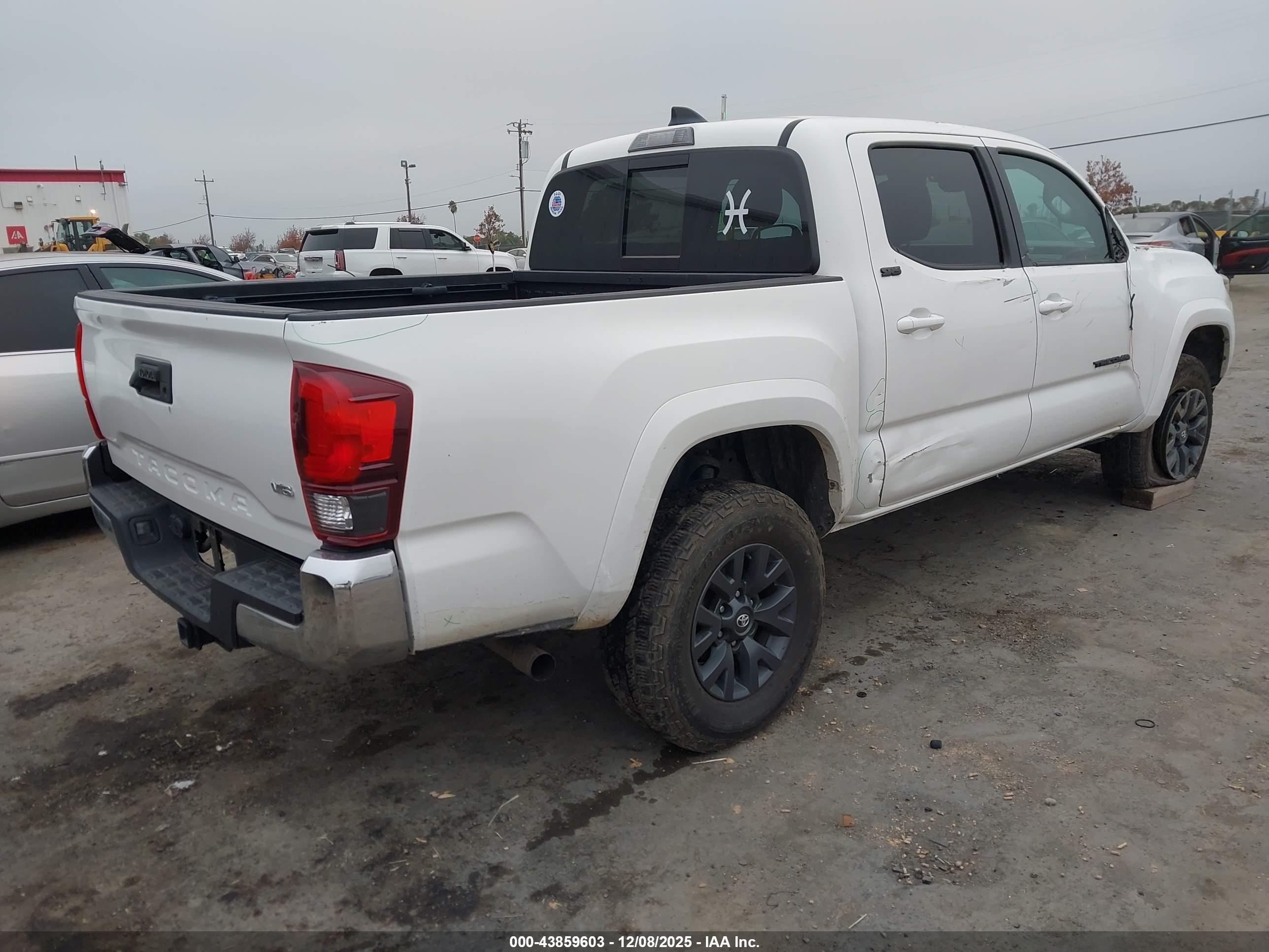 TOYOTA TACOMA image 4