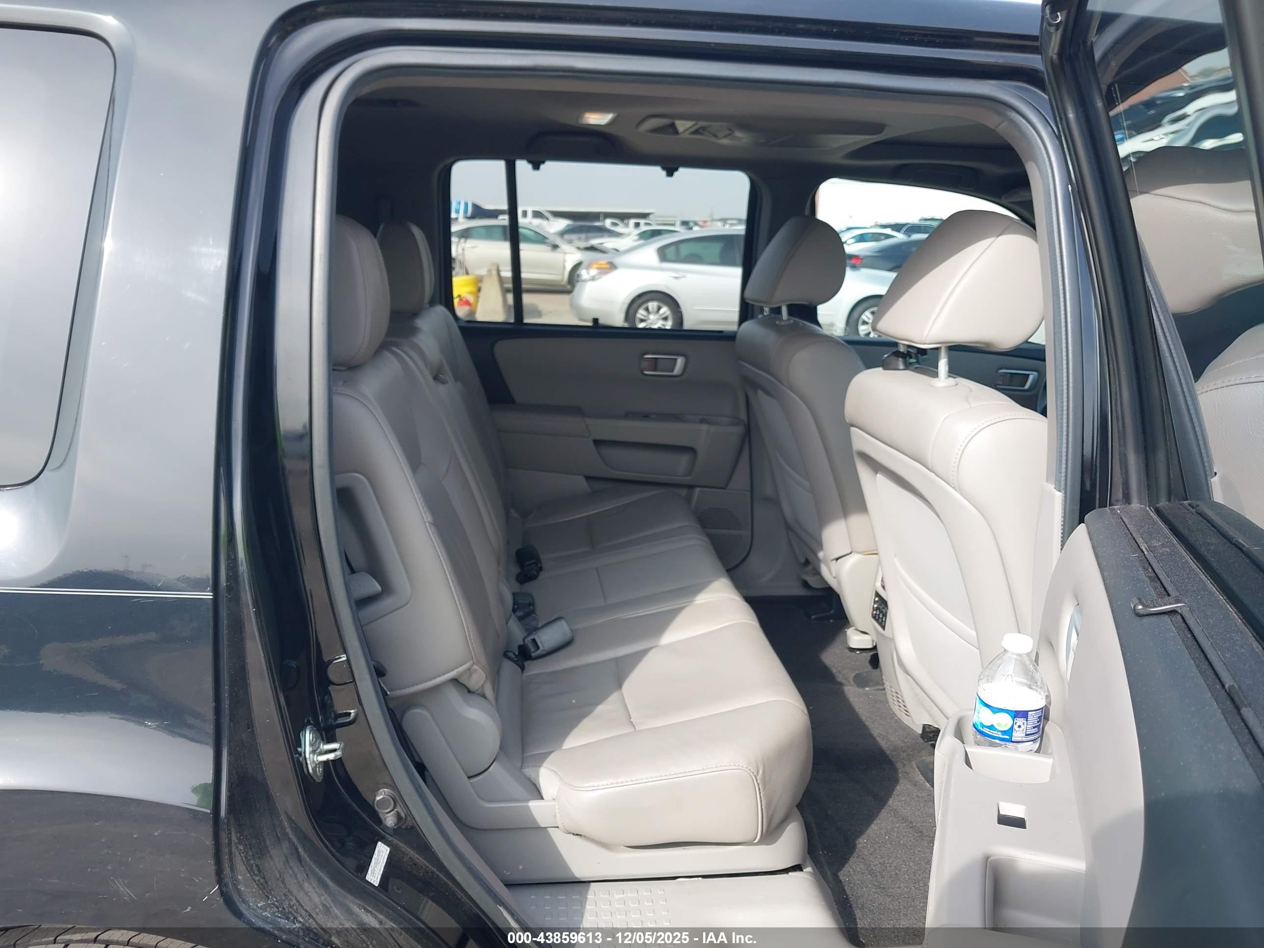 HONDA PILOT image 8