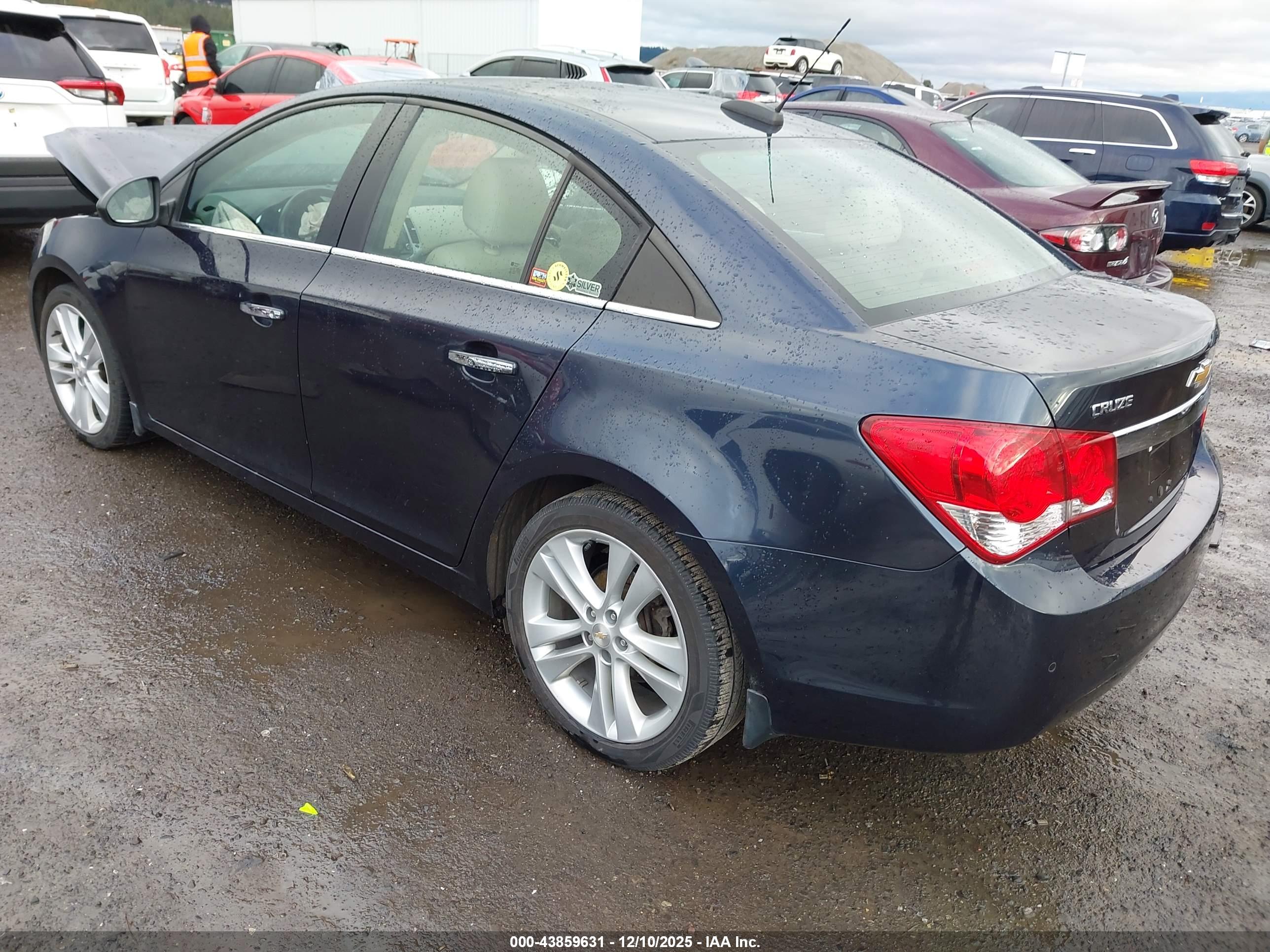 CHEVROLET CRUZE image 3
