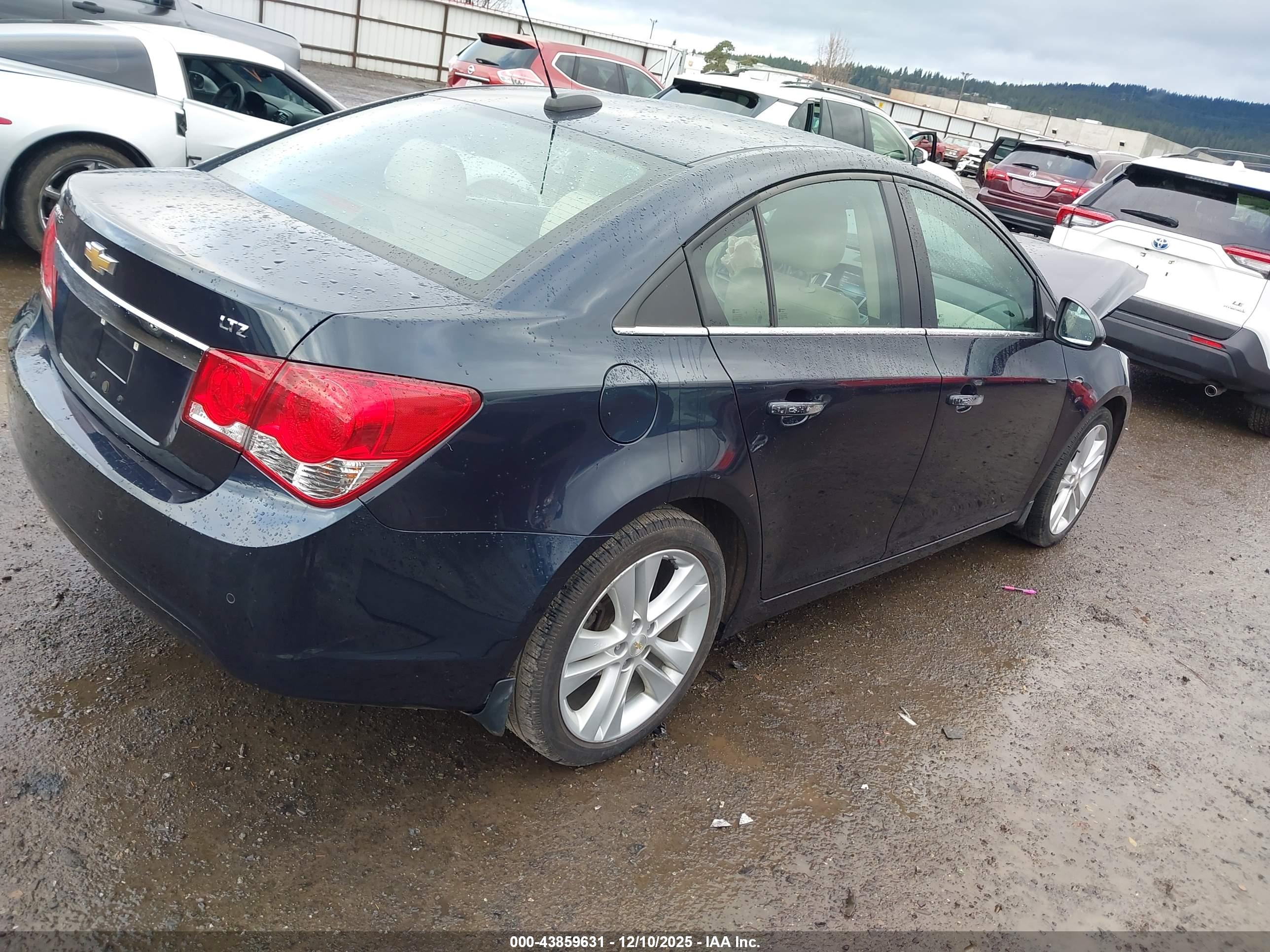 CHEVROLET CRUZE image 4
