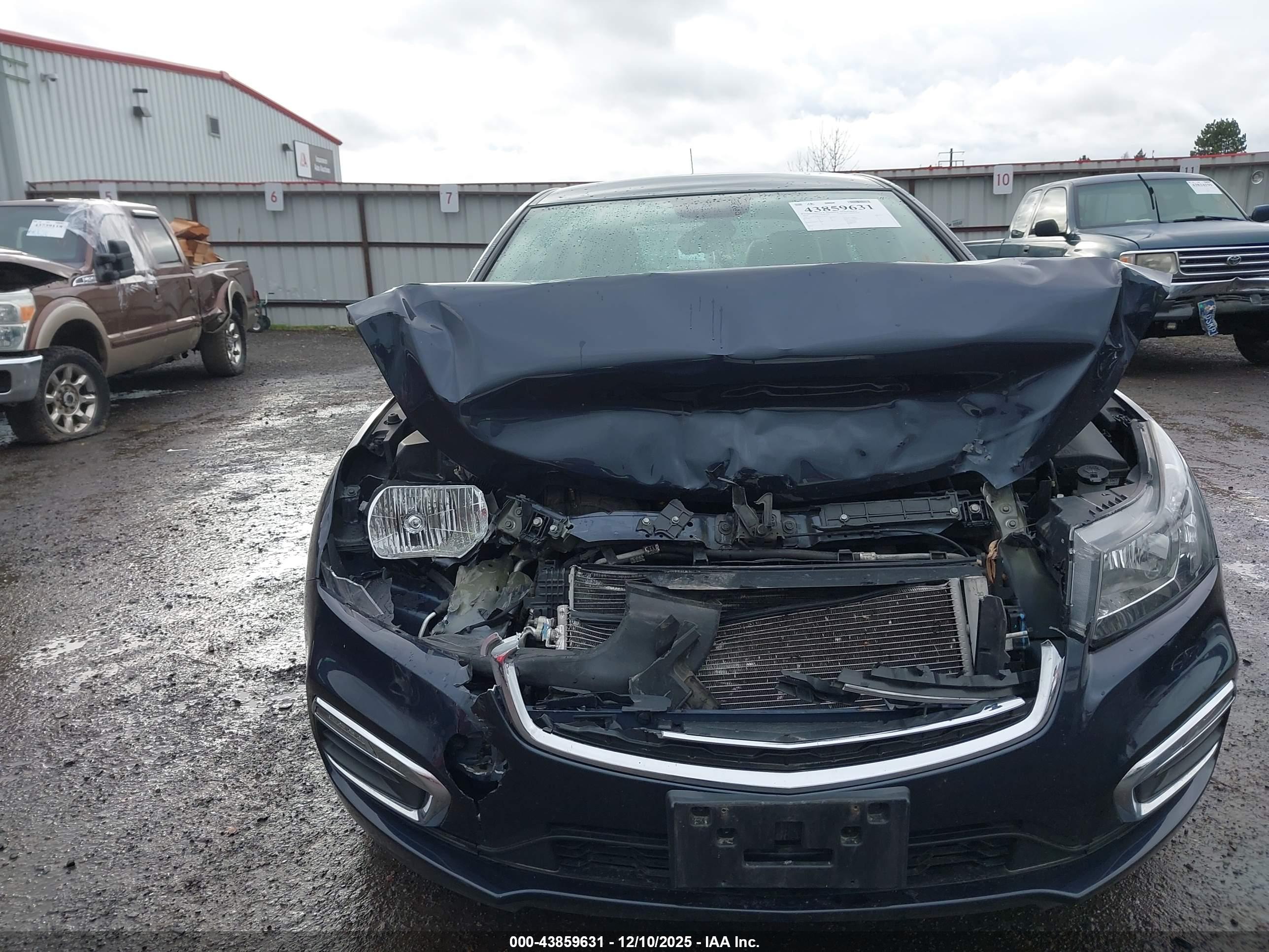 CHEVROLET CRUZE image 6