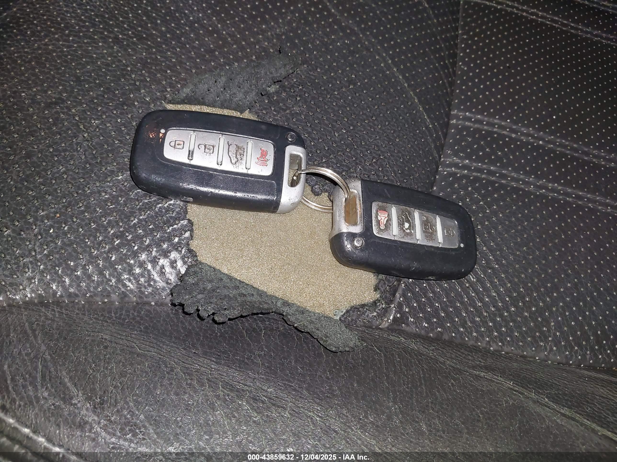 KIA SORENTO image 11
