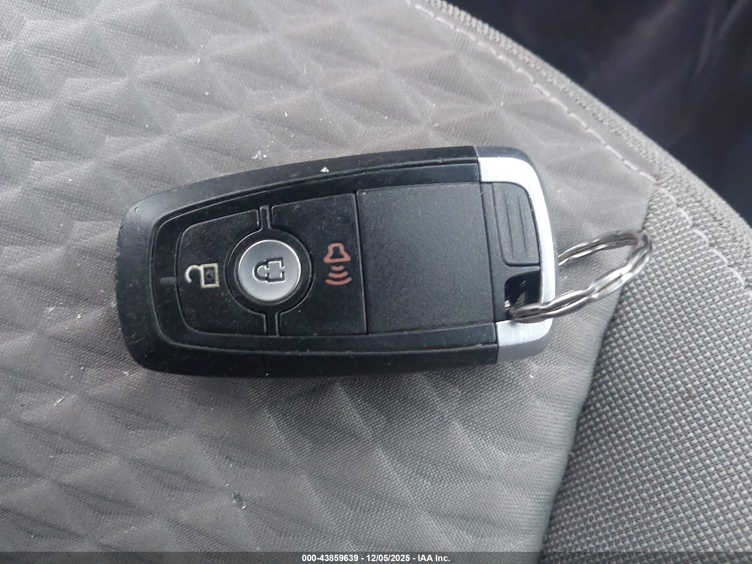 FORD ESCAPE image 11