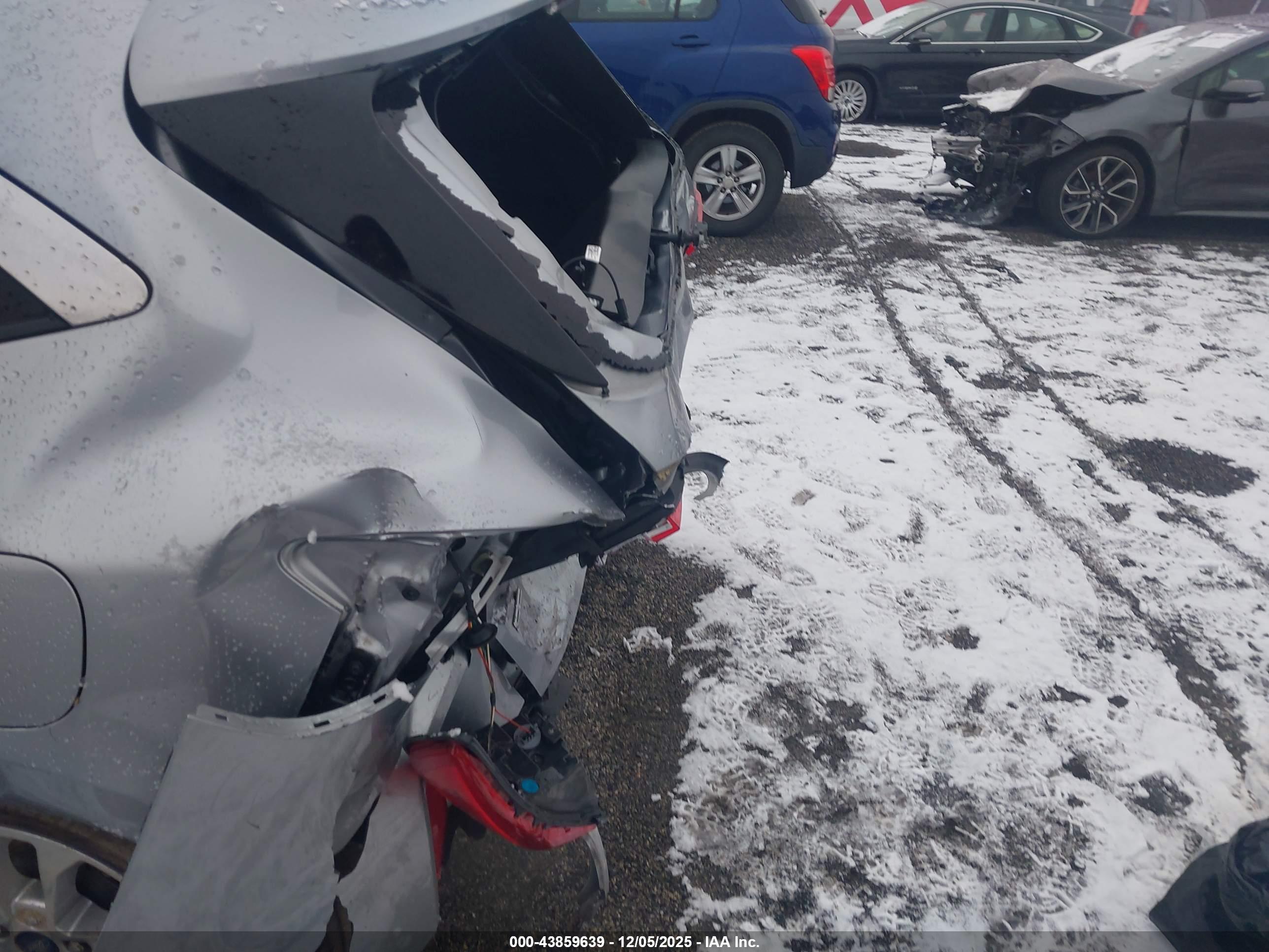 FORD ESCAPE image 6
