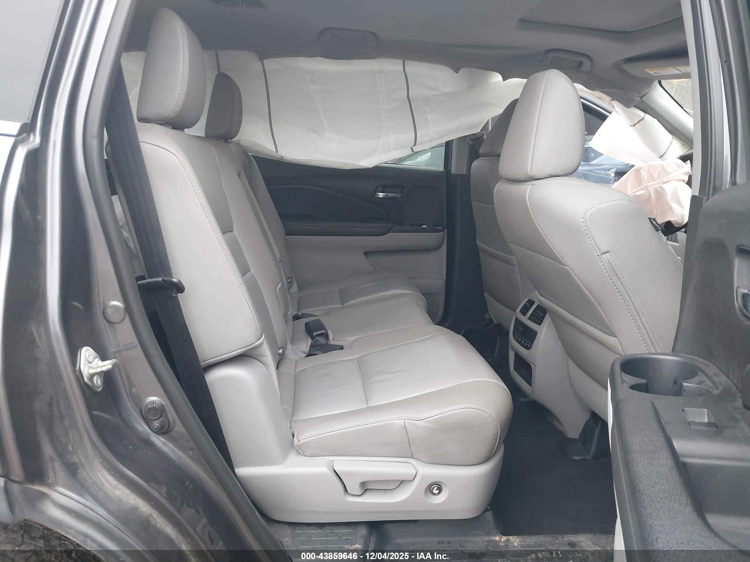 HONDA PILOT image 8