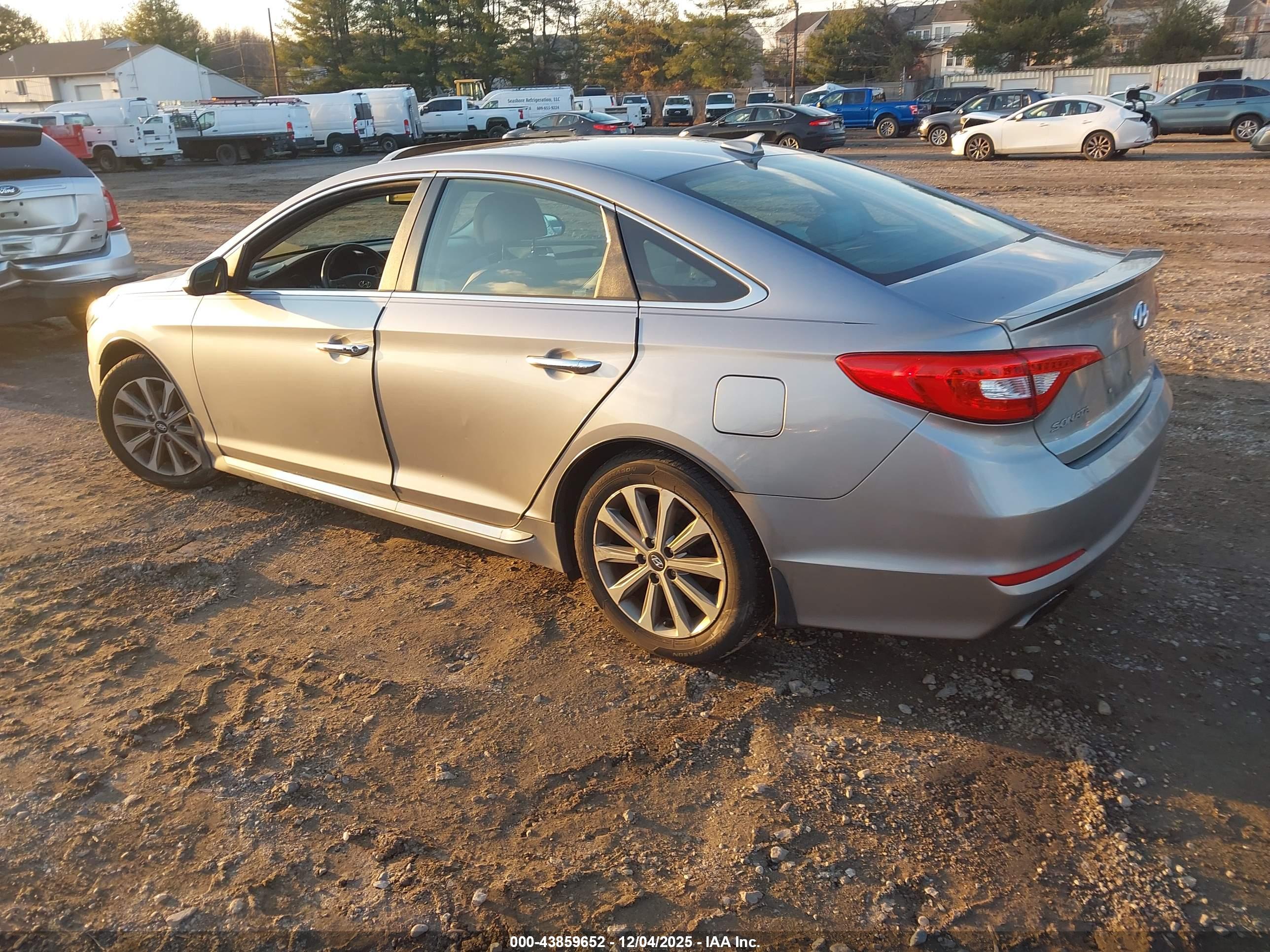 HYUNDAI SONATA image 3
