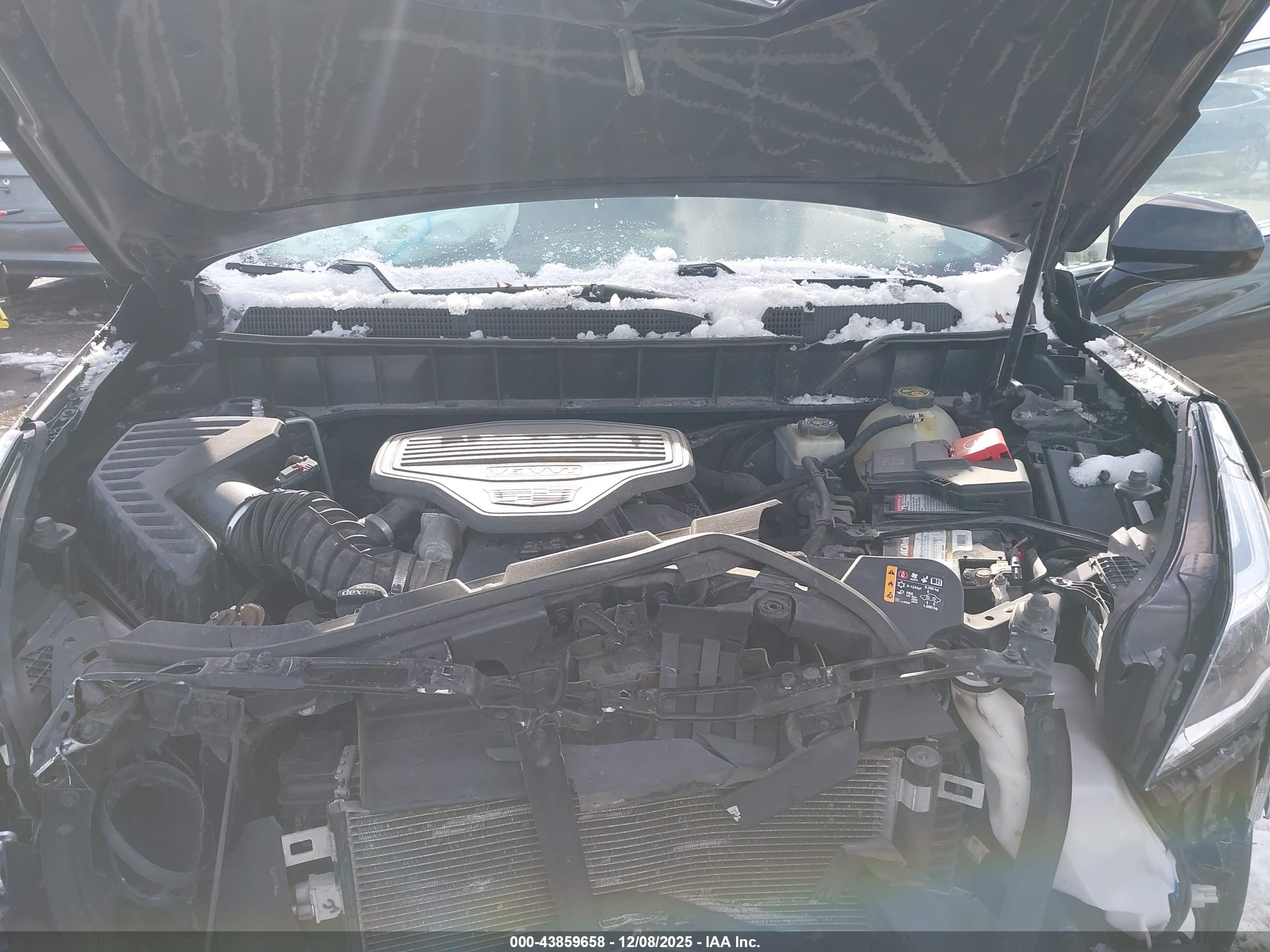 CADILLAC XT5 image 10