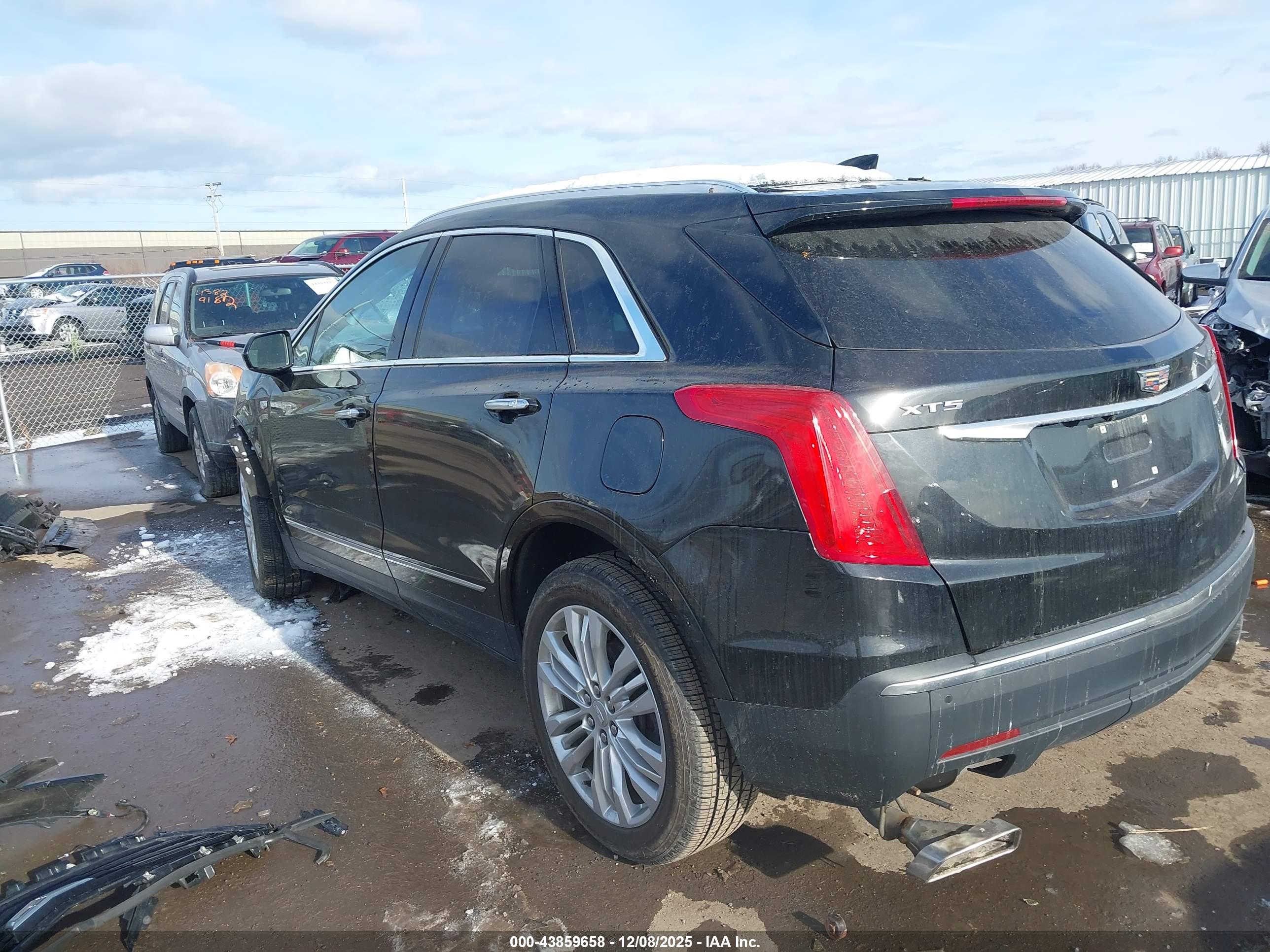 CADILLAC XT5 image 3