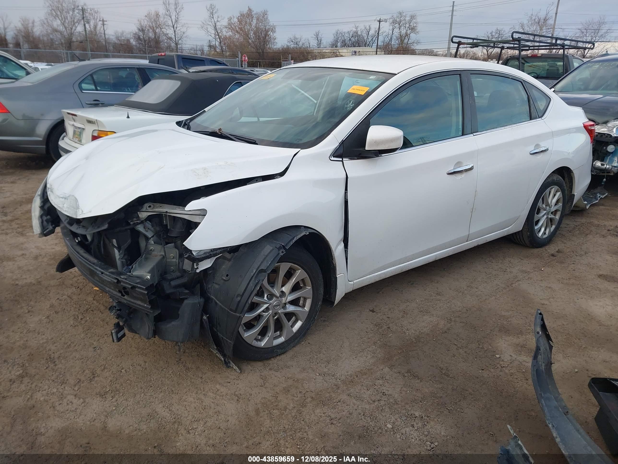 NISSAN SENTRA image 2