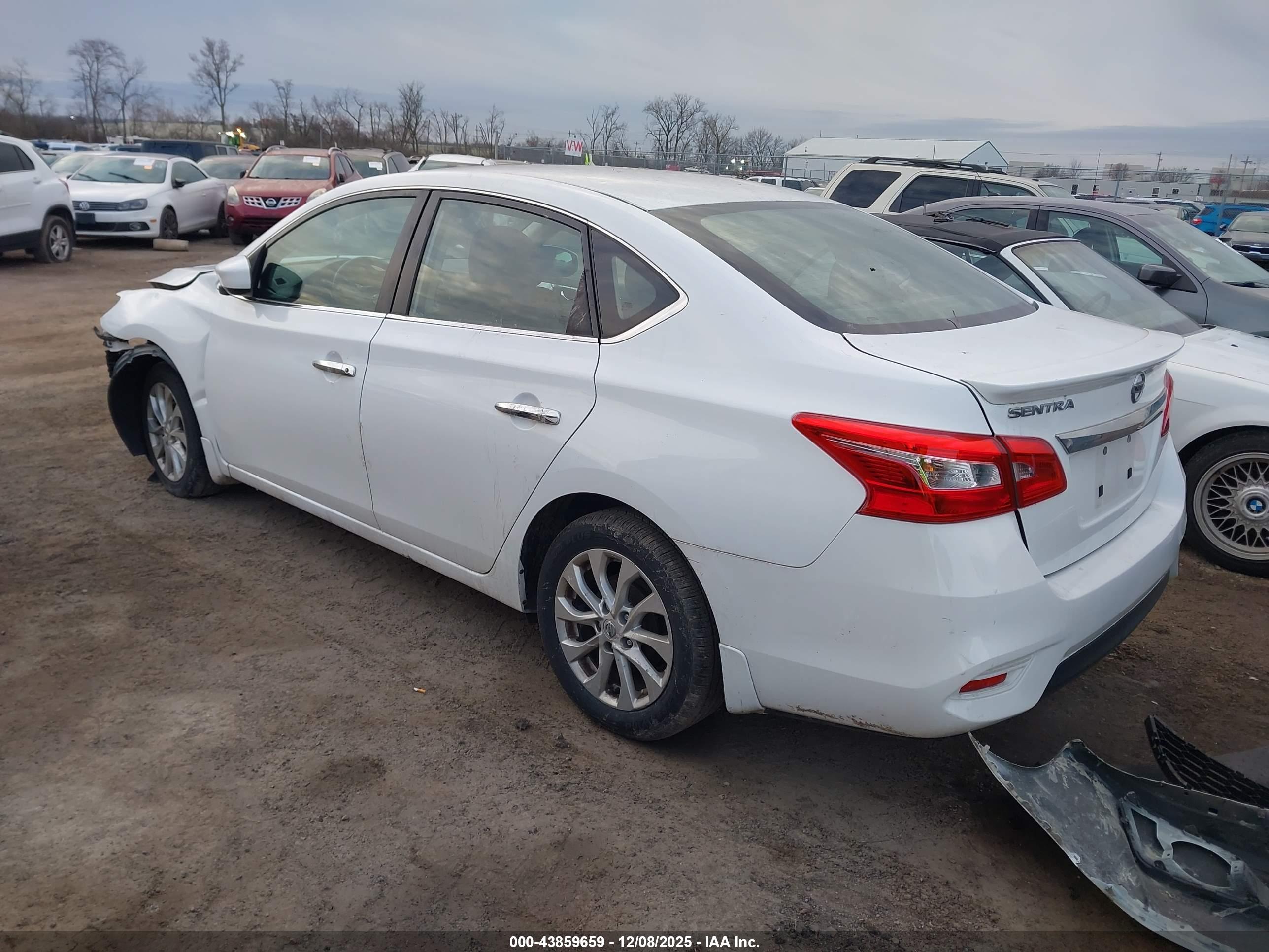 NISSAN SENTRA image 3