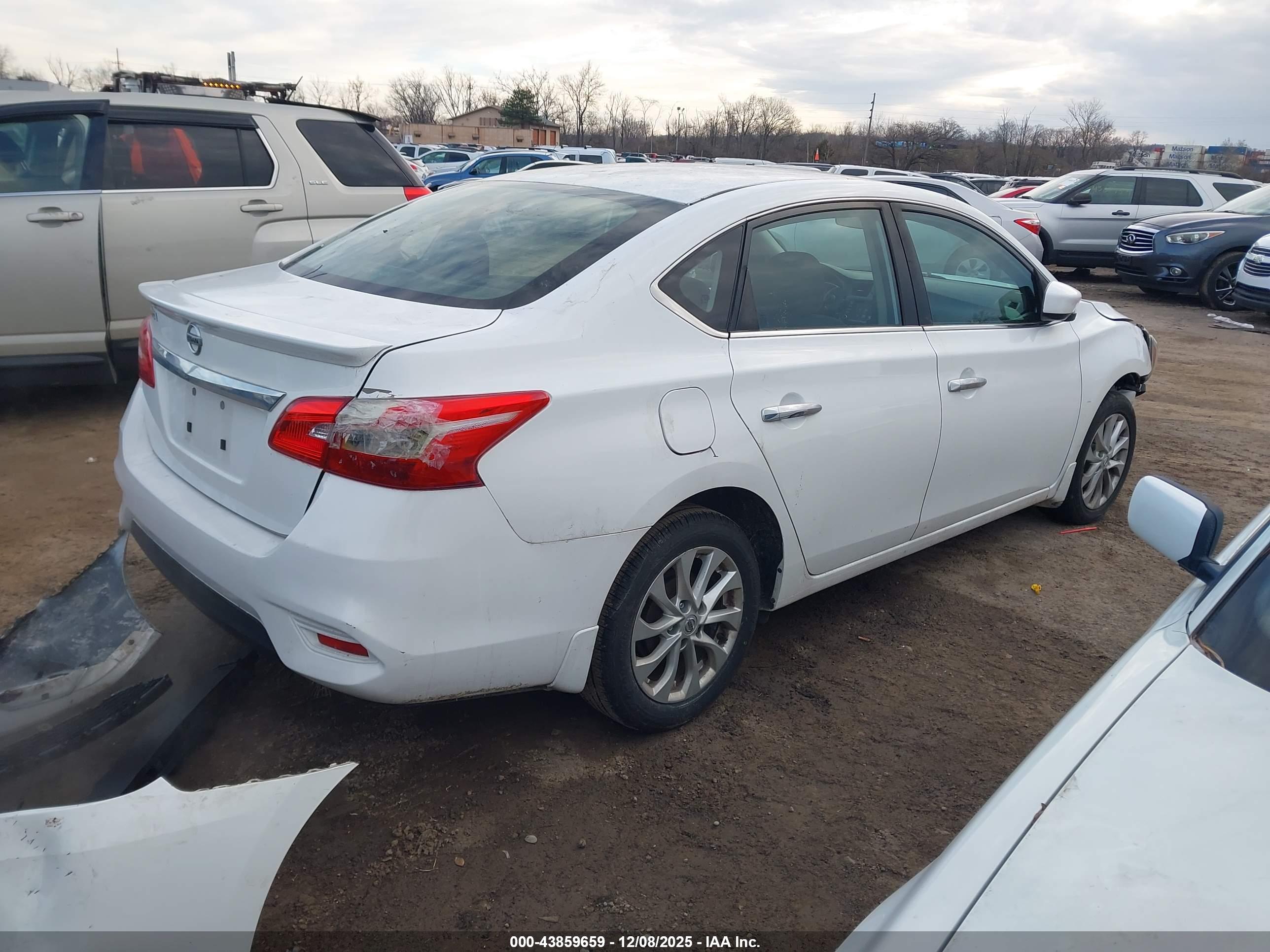 NISSAN SENTRA image 4