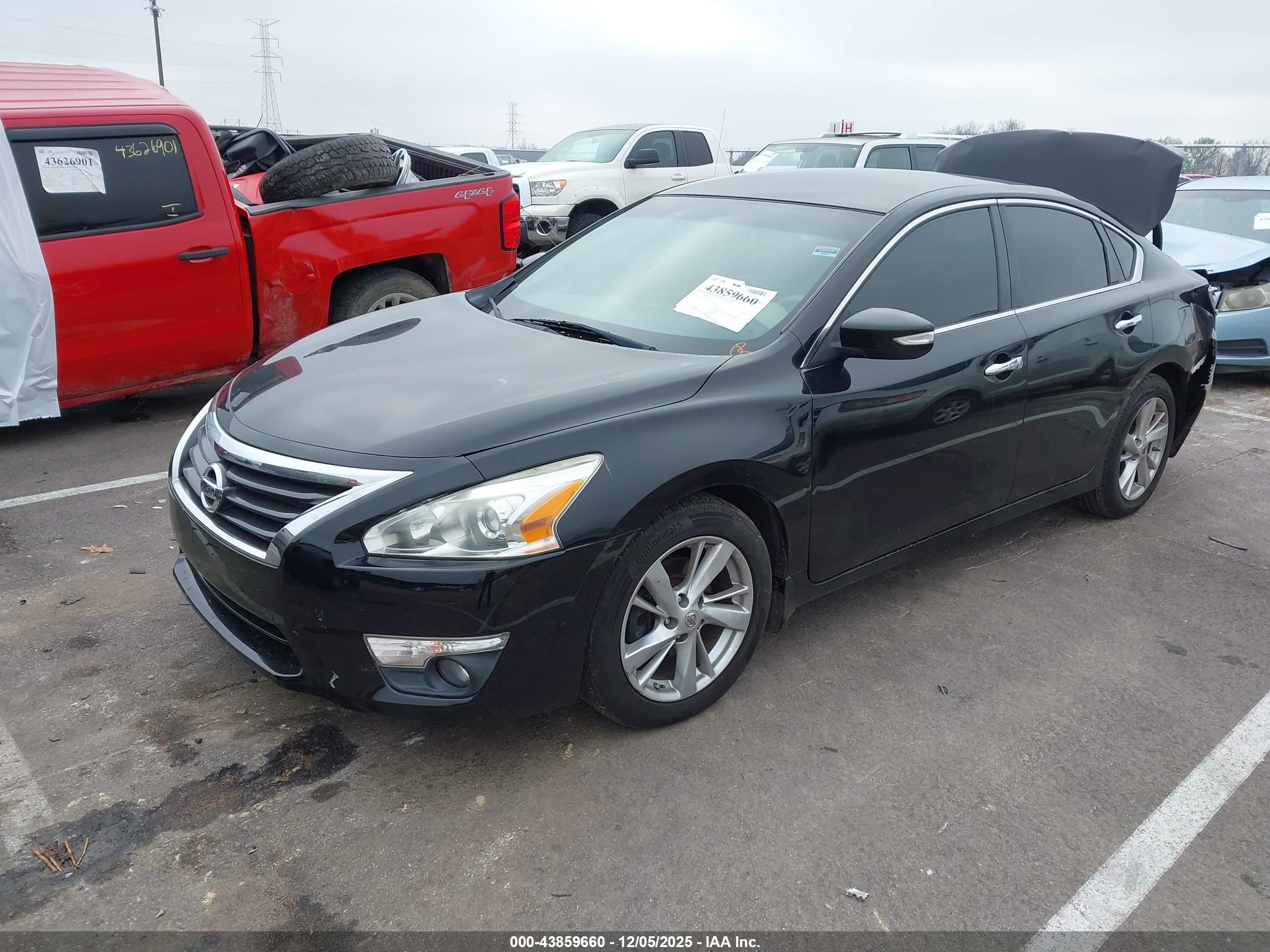 NISSAN ALTIMA image 2