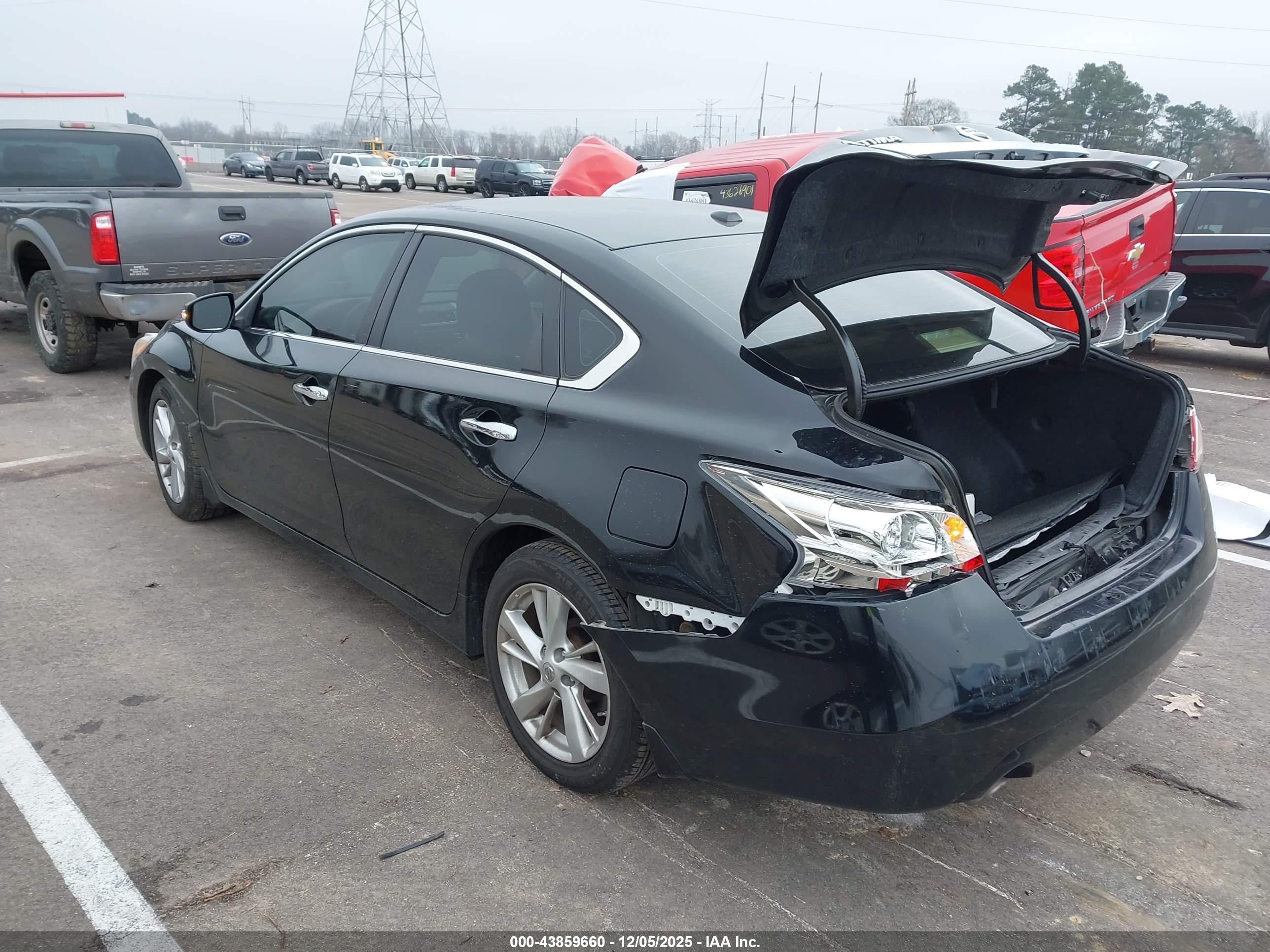NISSAN ALTIMA image 3