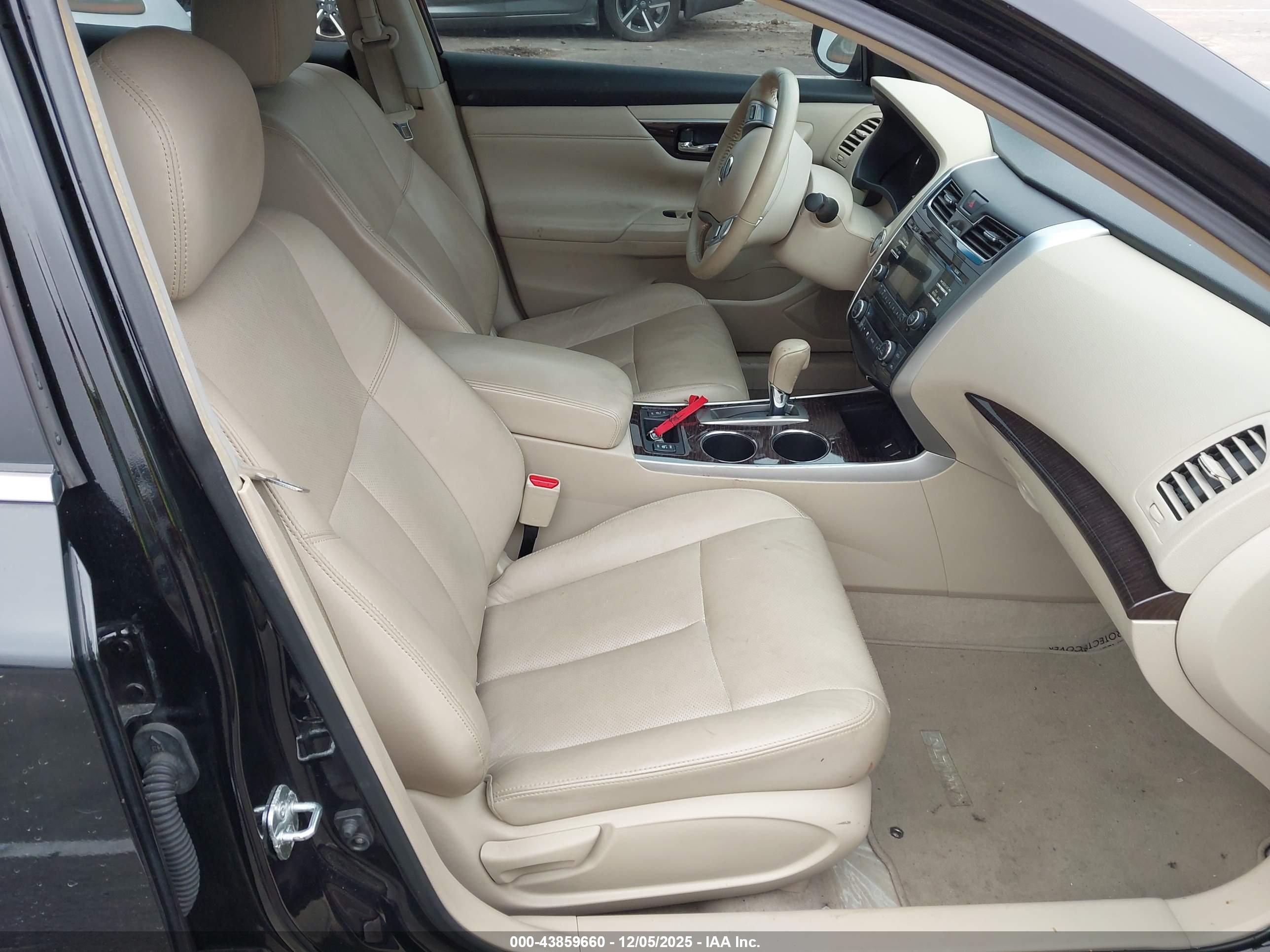 NISSAN ALTIMA image 5