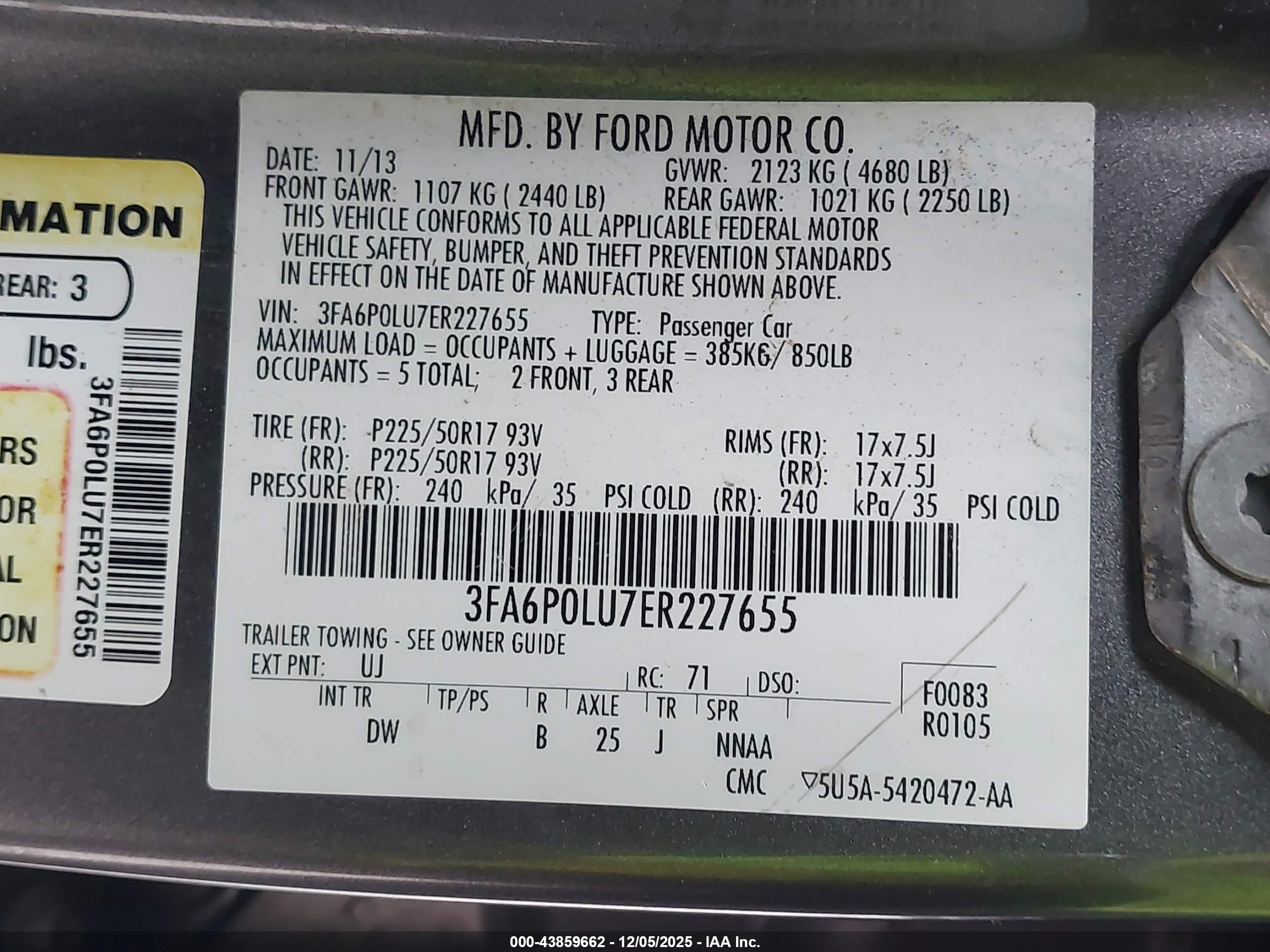 FORD FUSION image 9