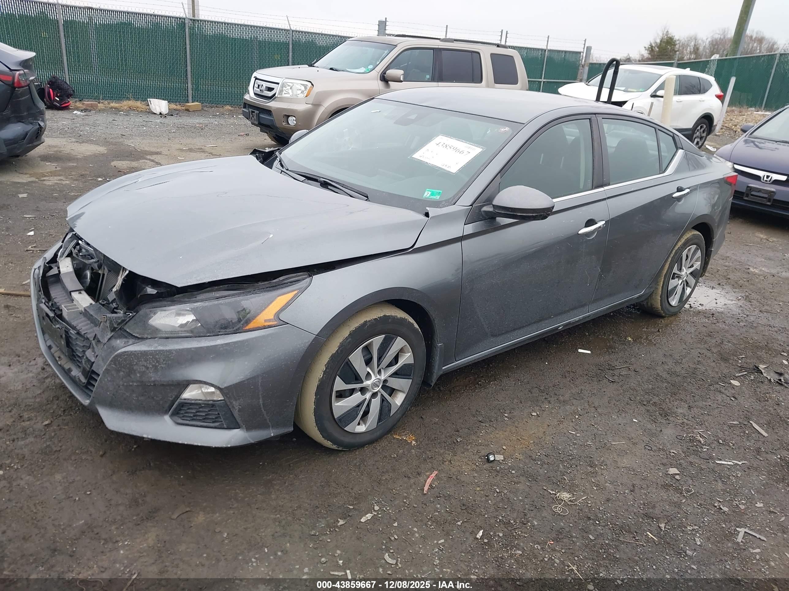 NISSAN ALTIMA image 2