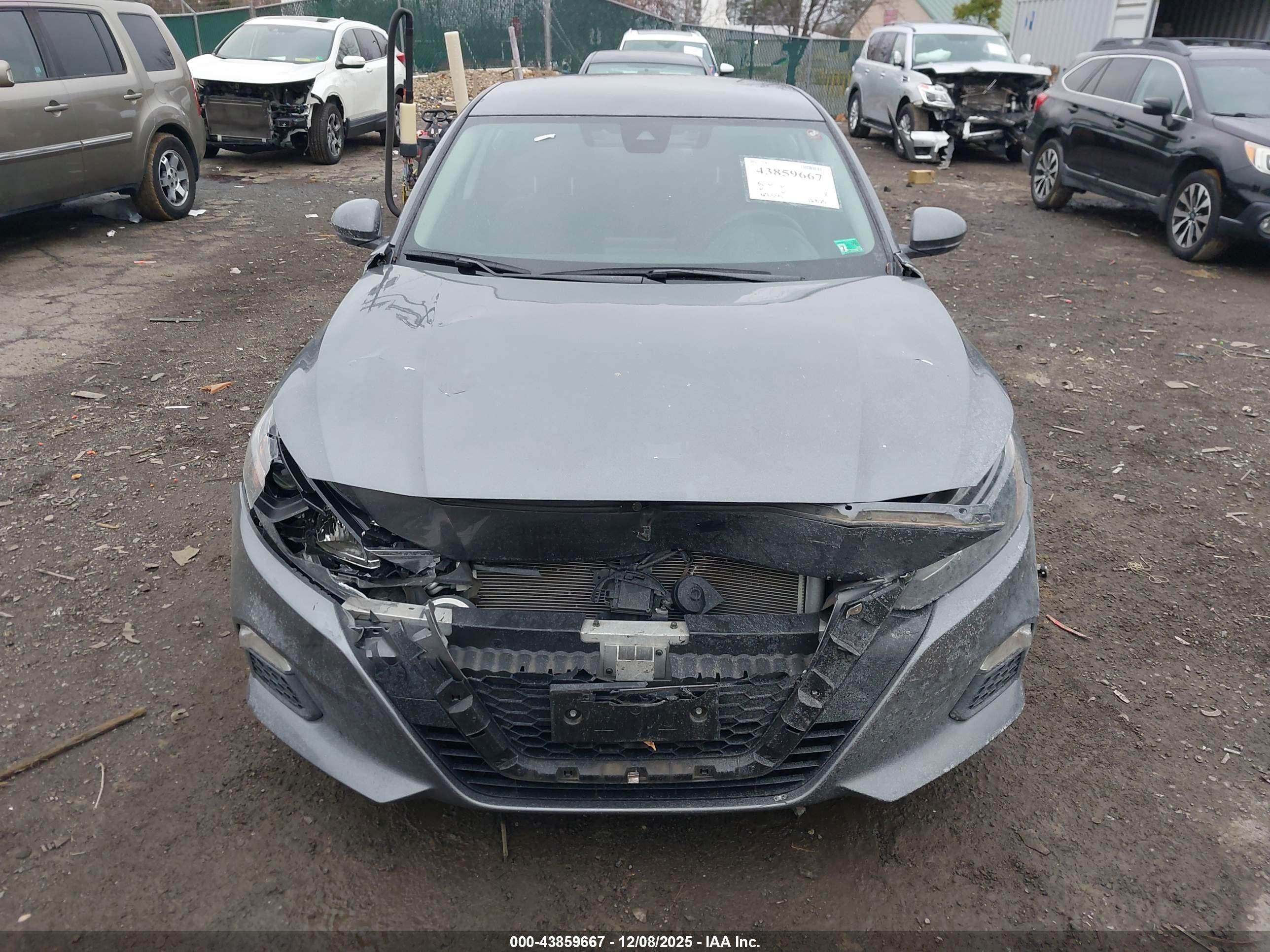 NISSAN ALTIMA image 6