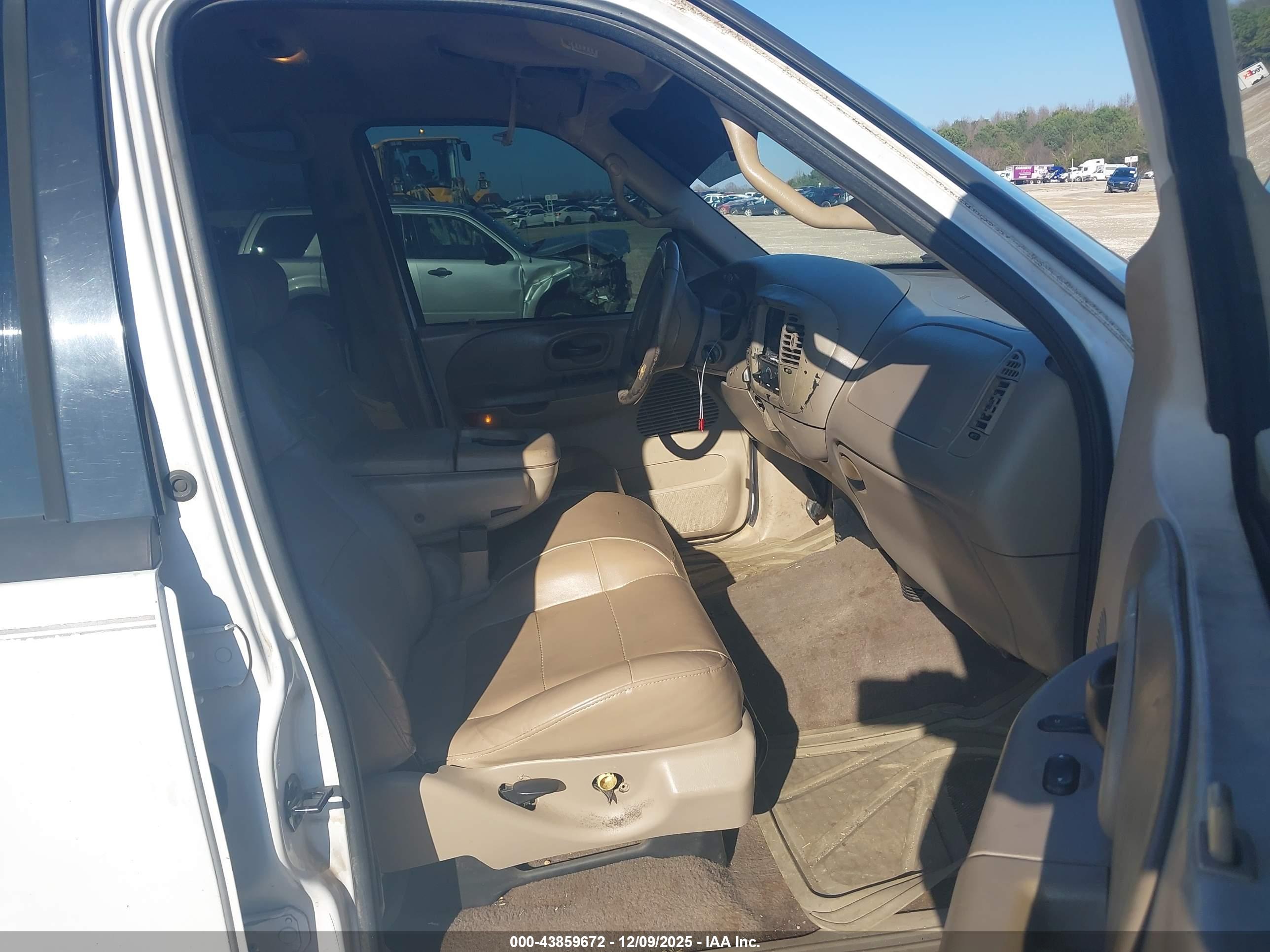 FORD F-150 image 5