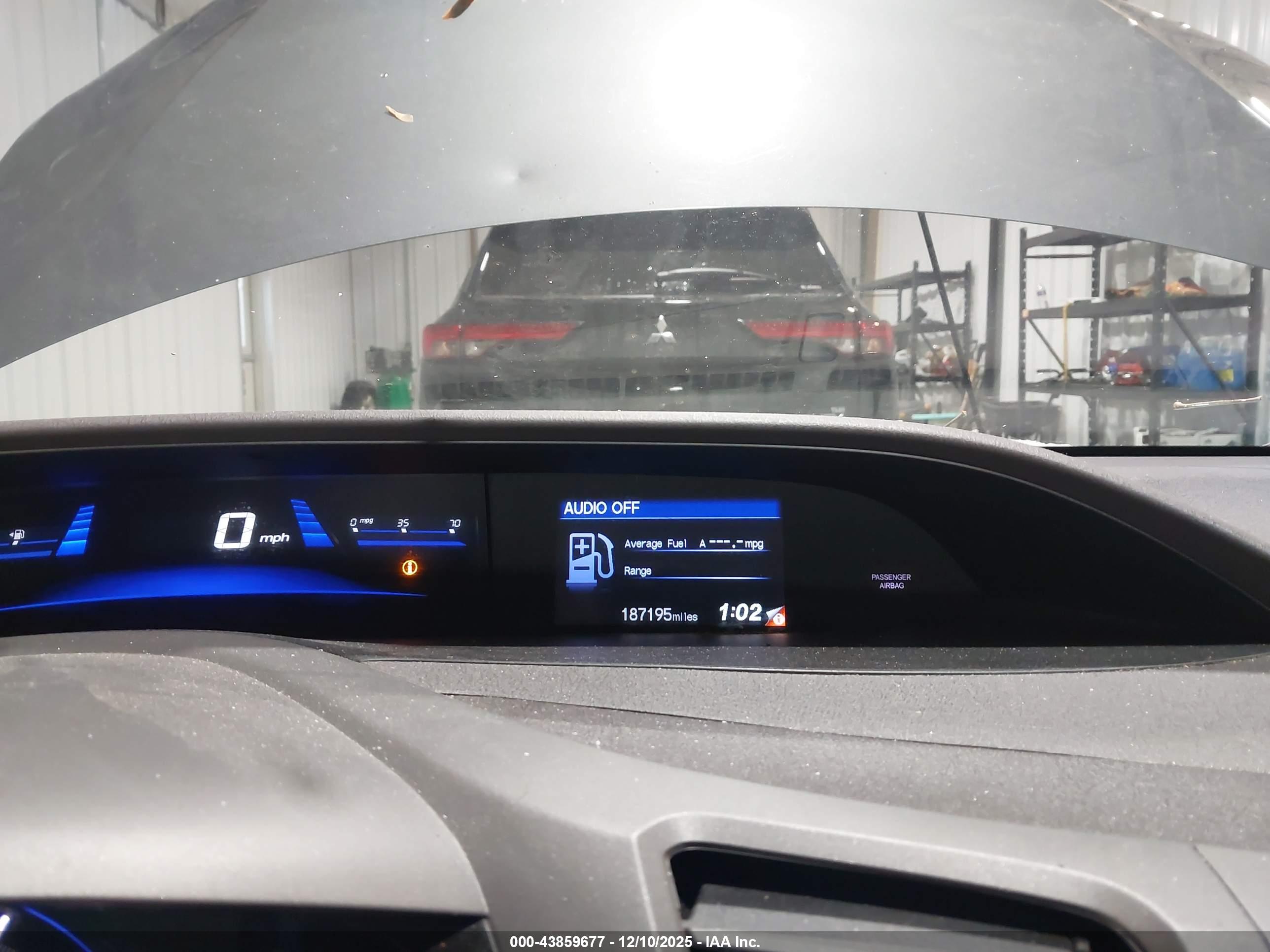 HONDA CIVIC image 7