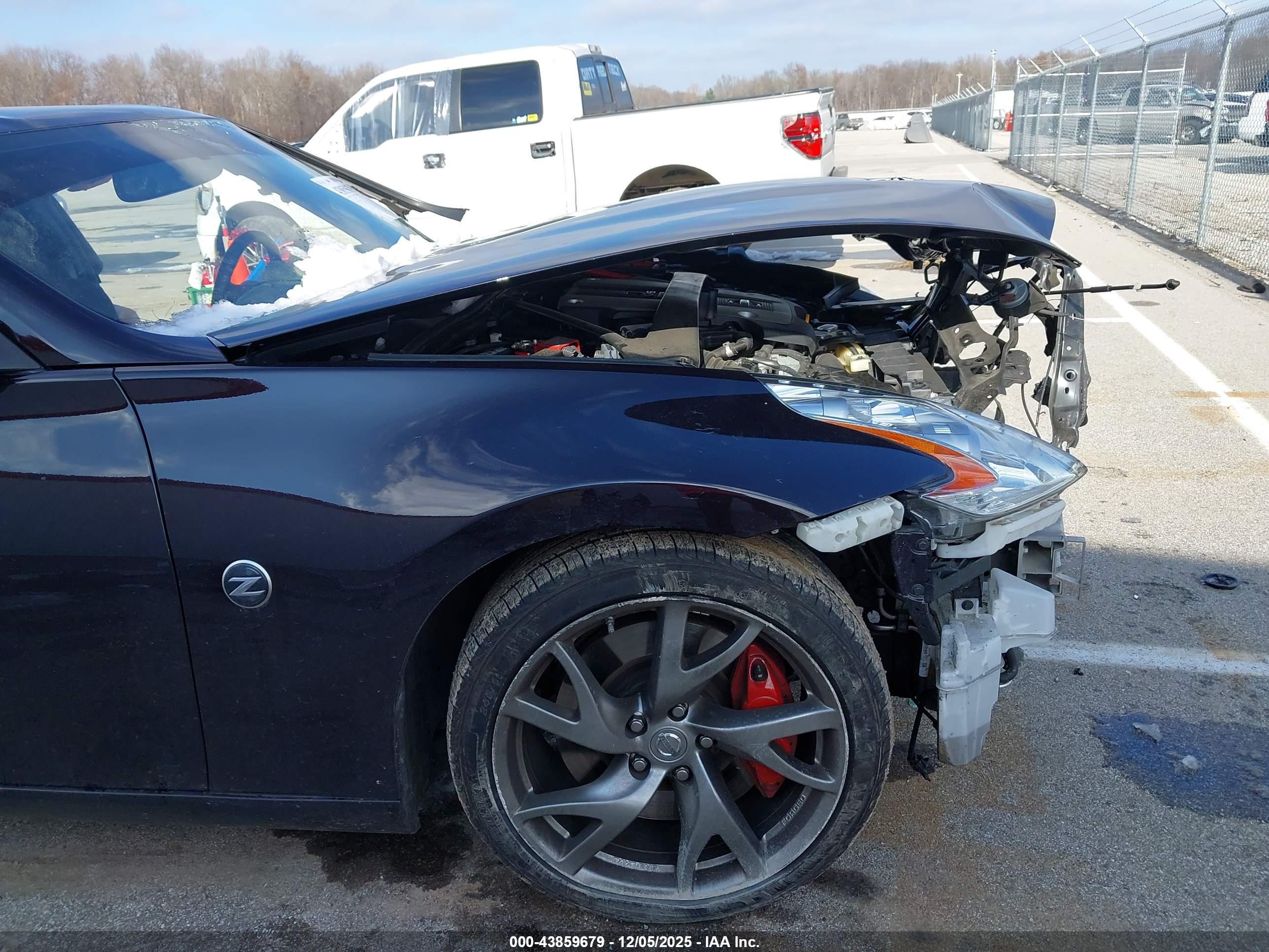 NISSAN 370Z image 6