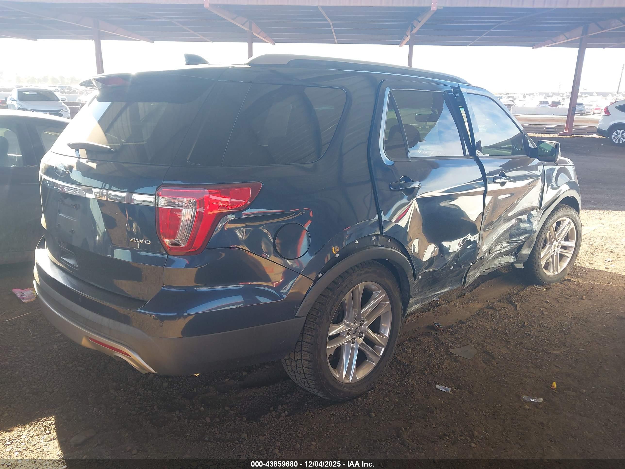 FORD EXPLORER image 4