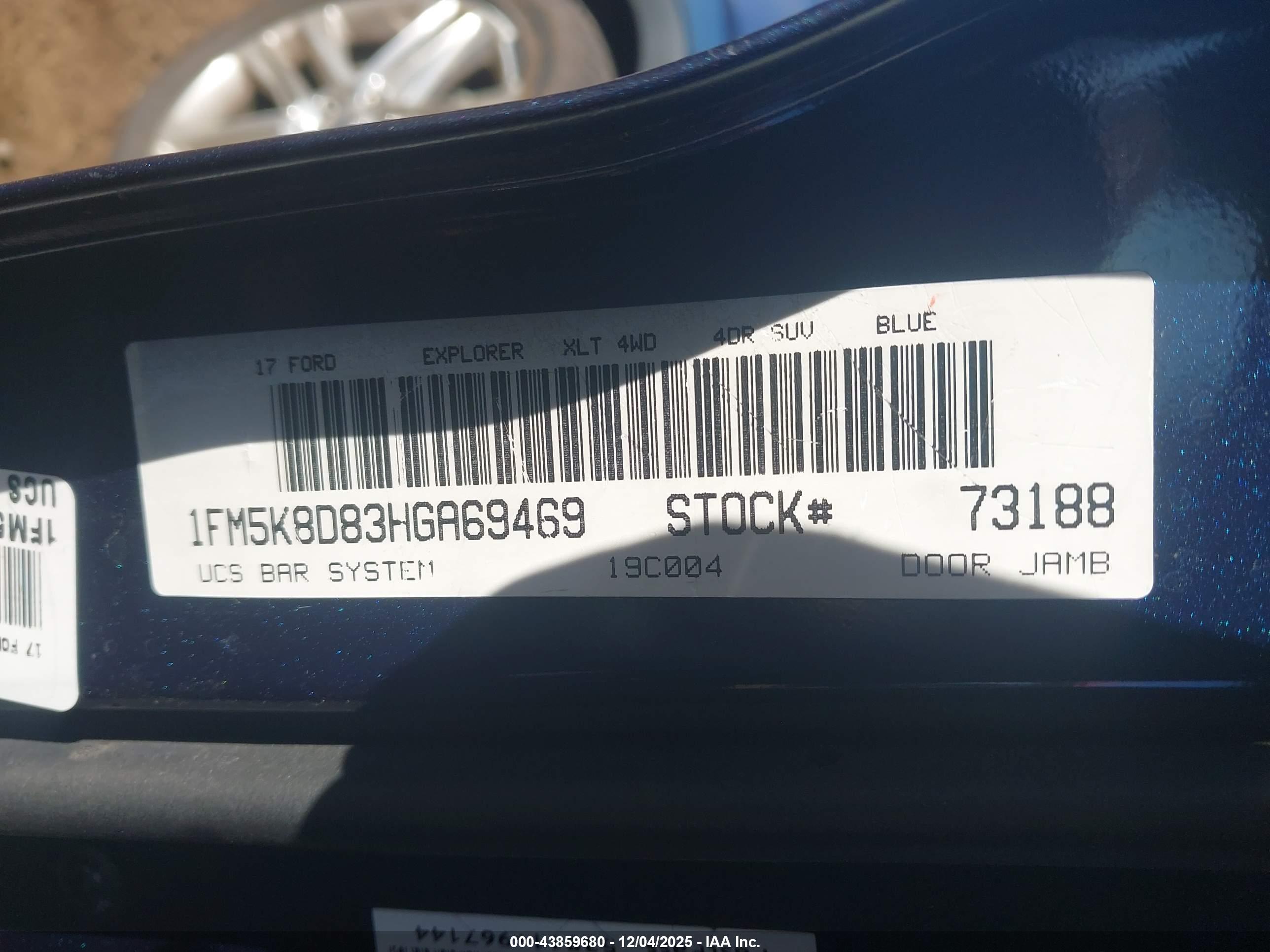 FORD EXPLORER image 9