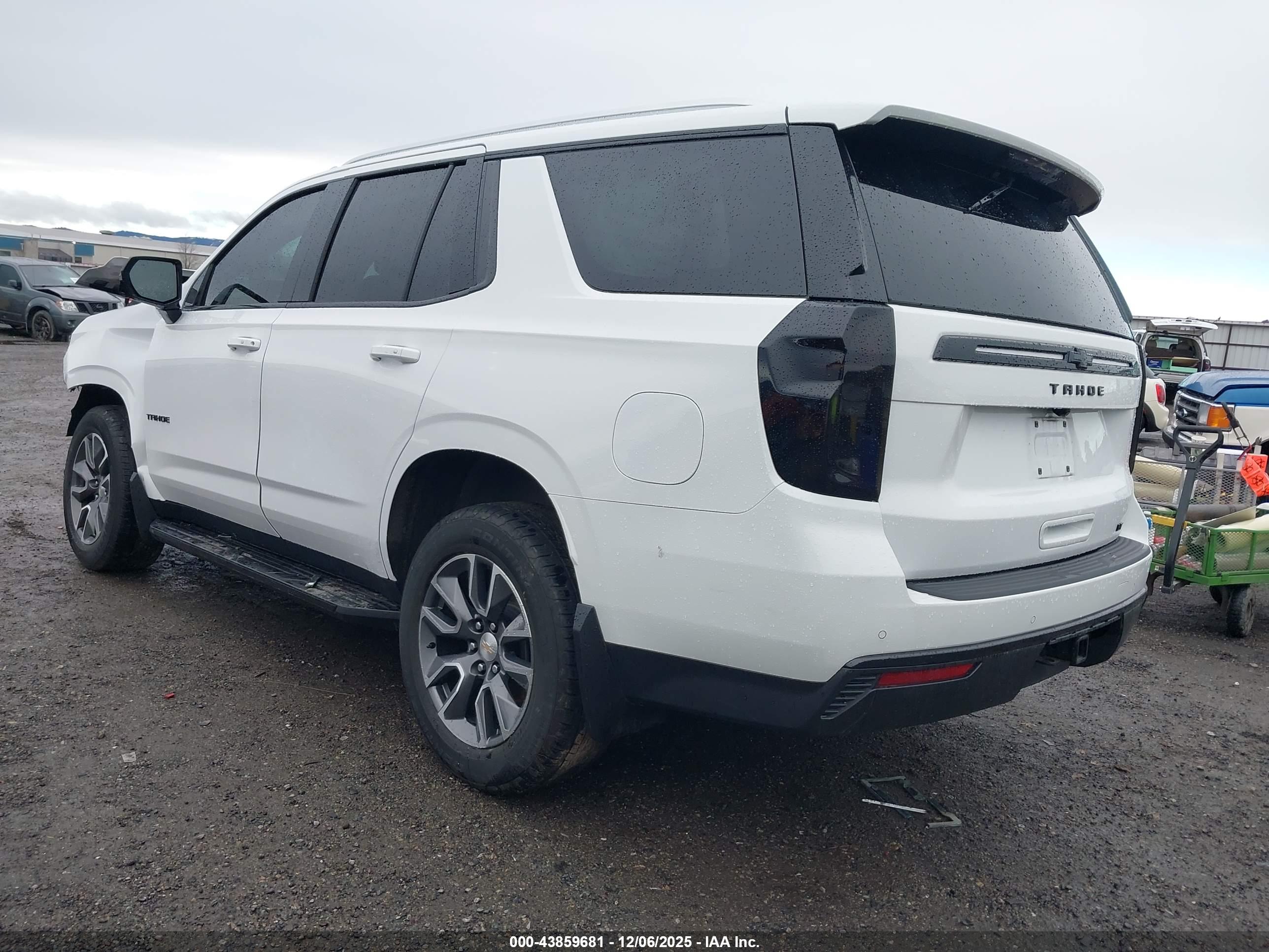 CHEVROLET TAHOE image 3