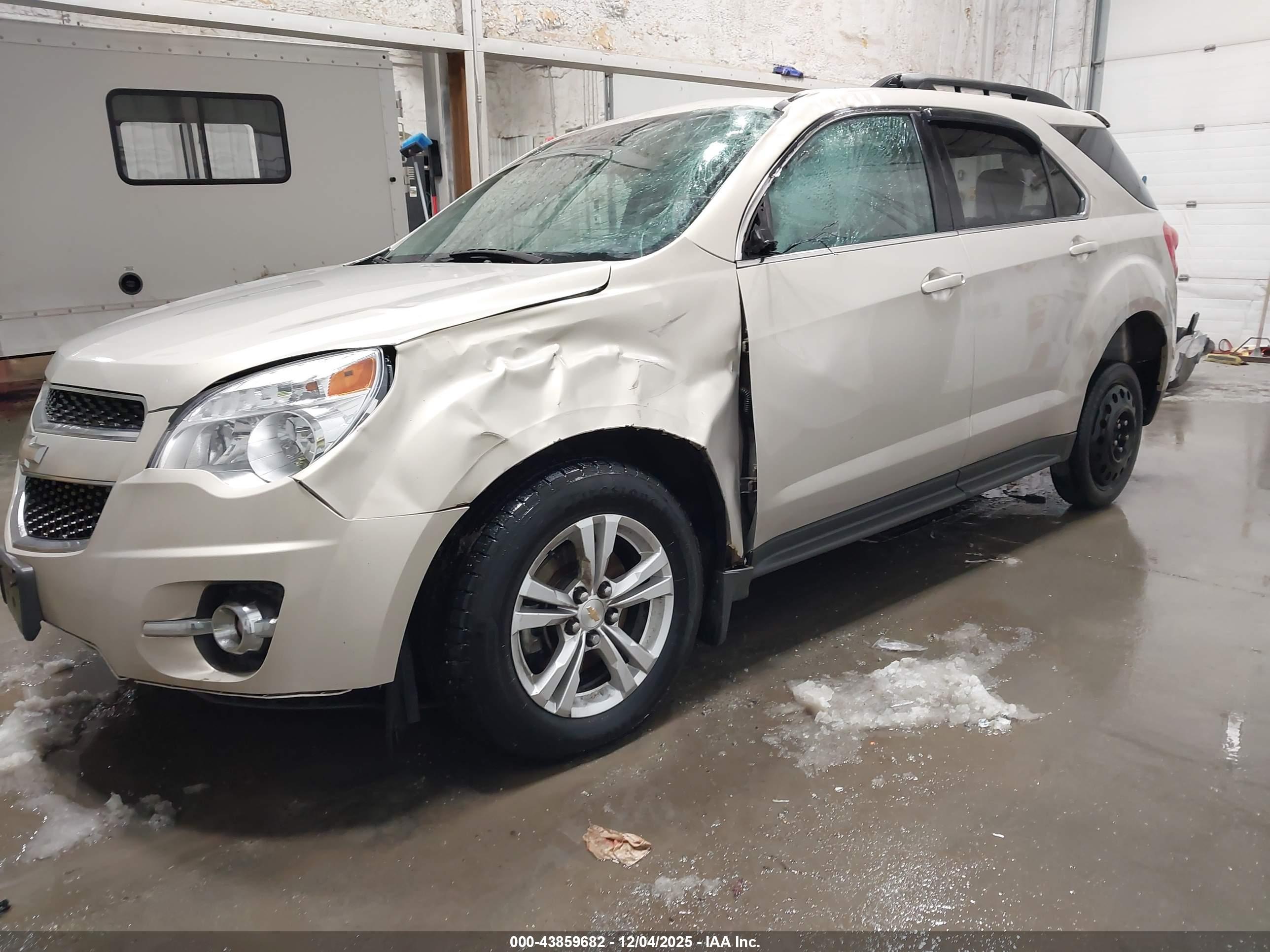 CHEVROLET EQUINOX image 2