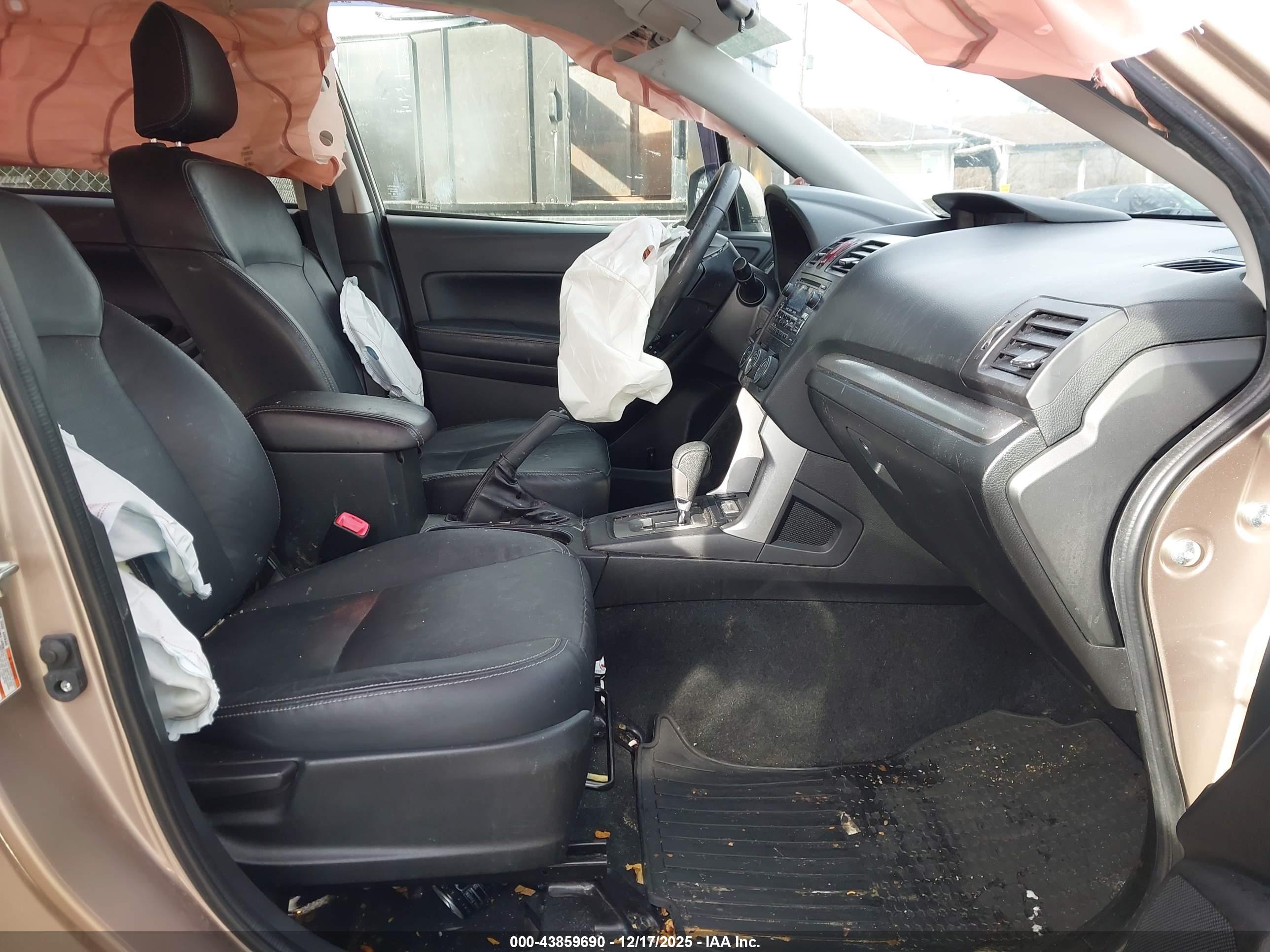 SUBARU FORESTER image 5