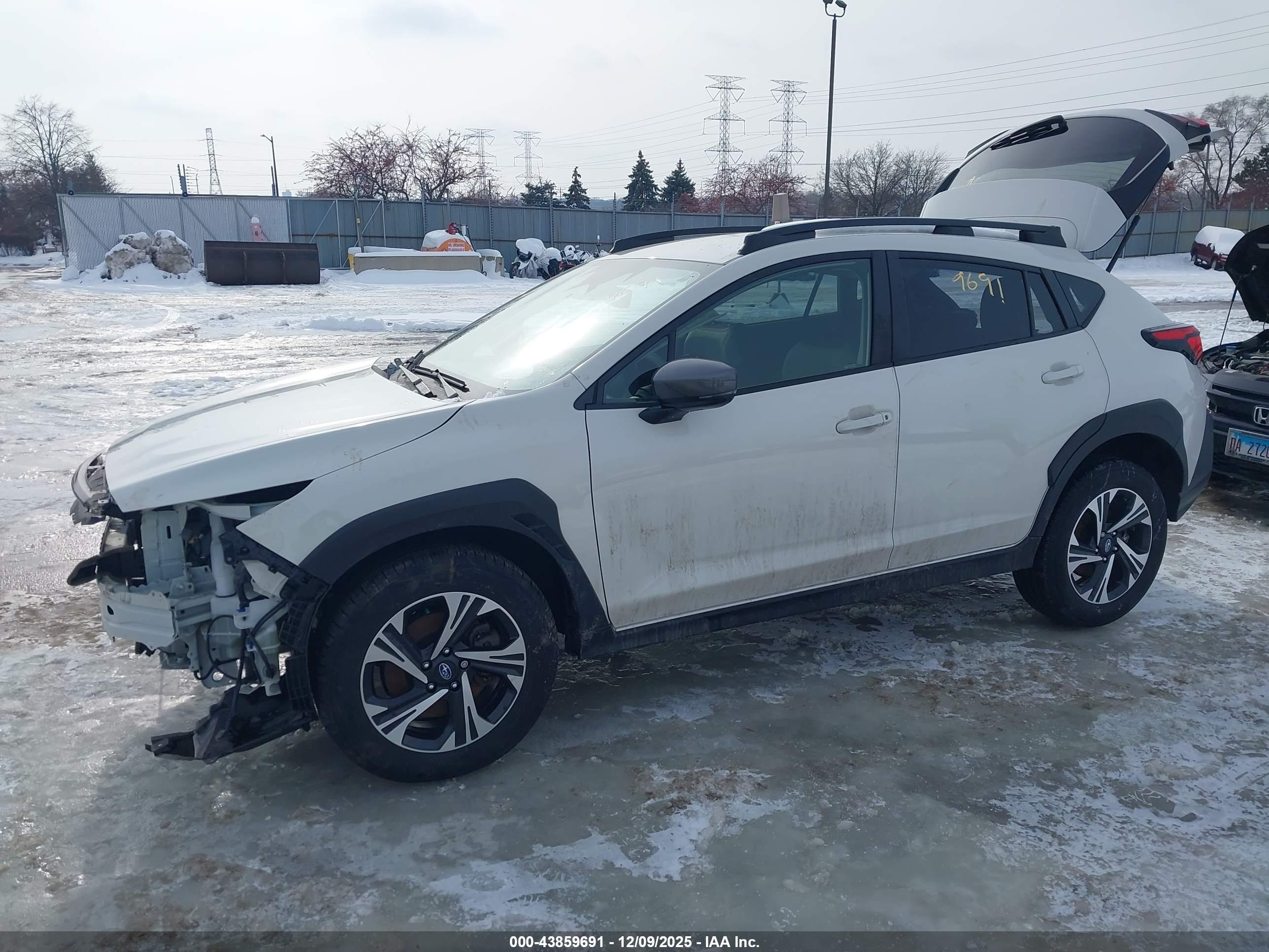 SUBARU CROSSTREK image 2