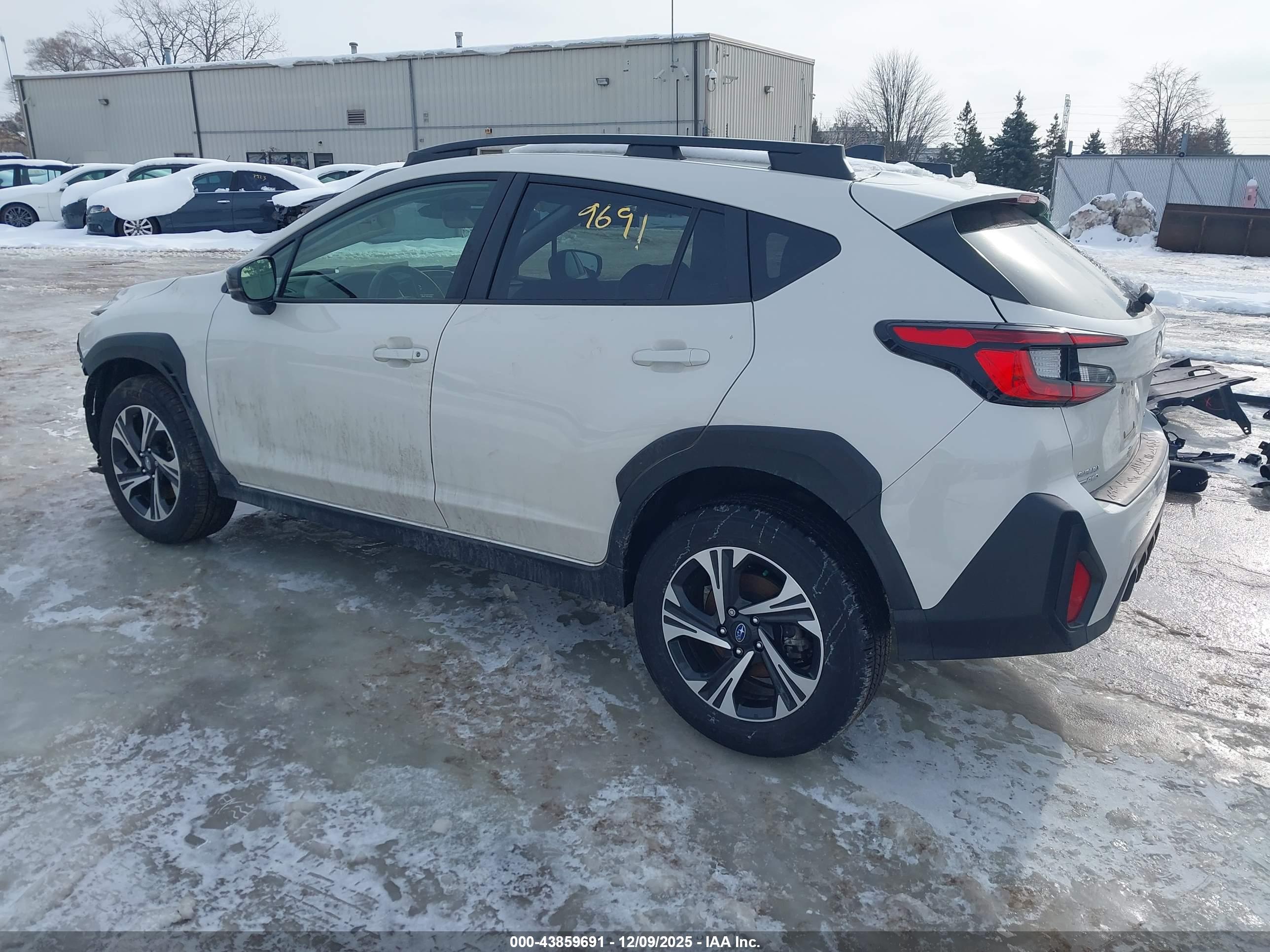SUBARU CROSSTREK image 3