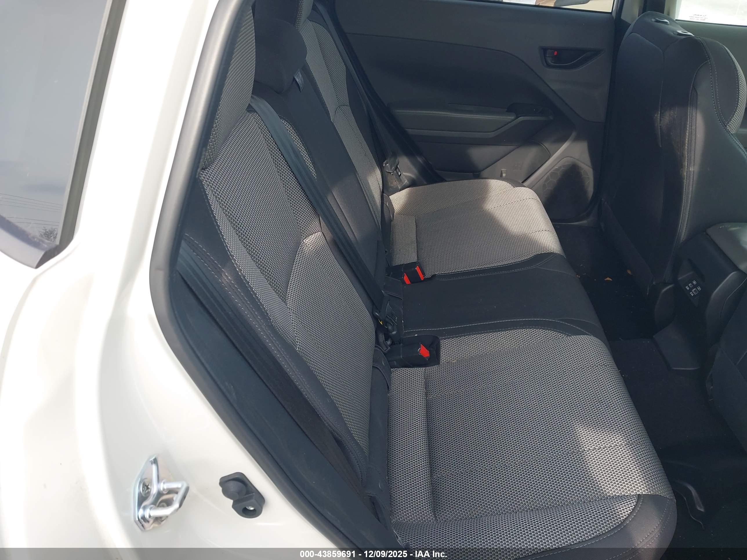 SUBARU CROSSTREK image 8