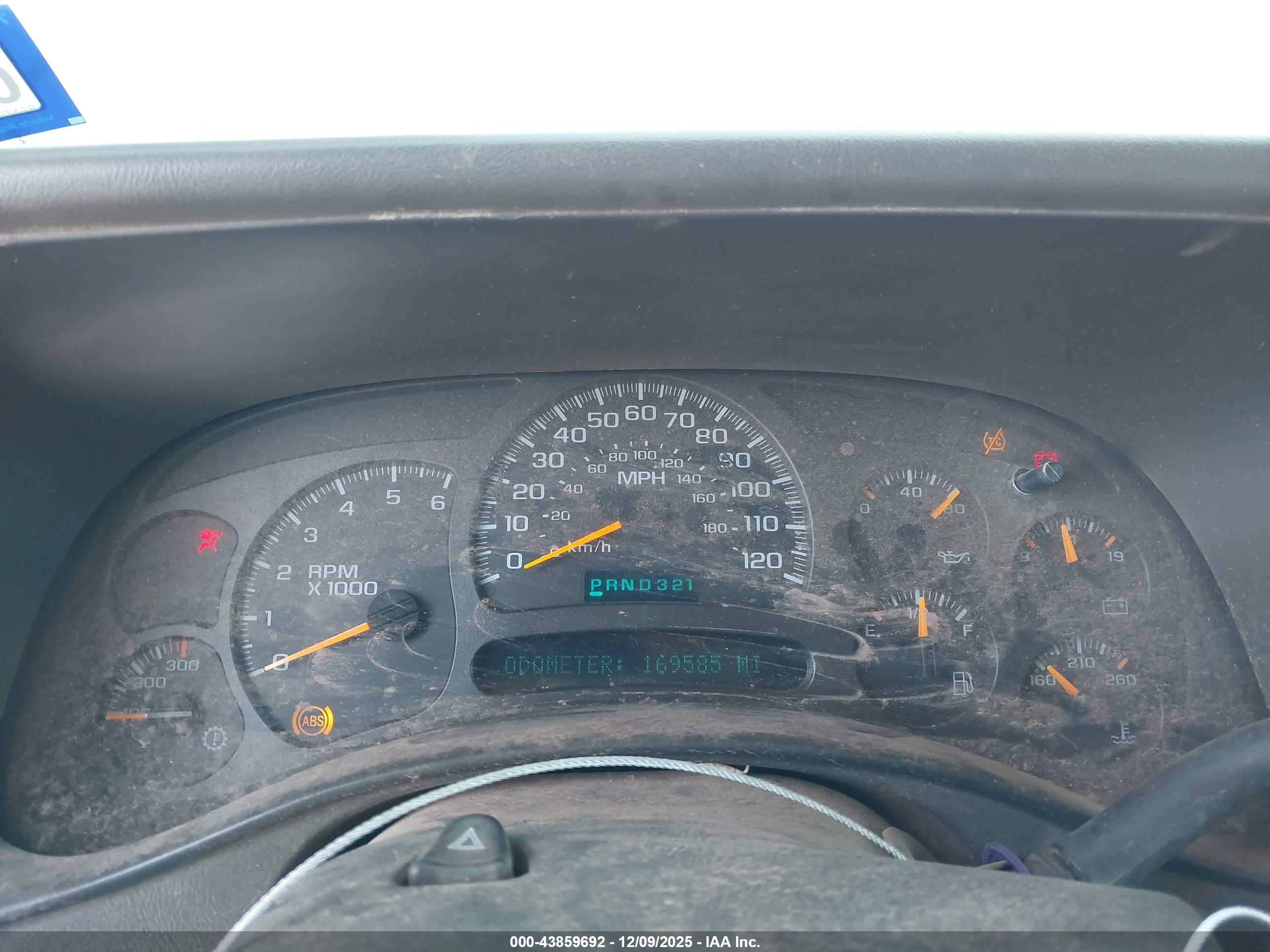 GMC YUKON image 7